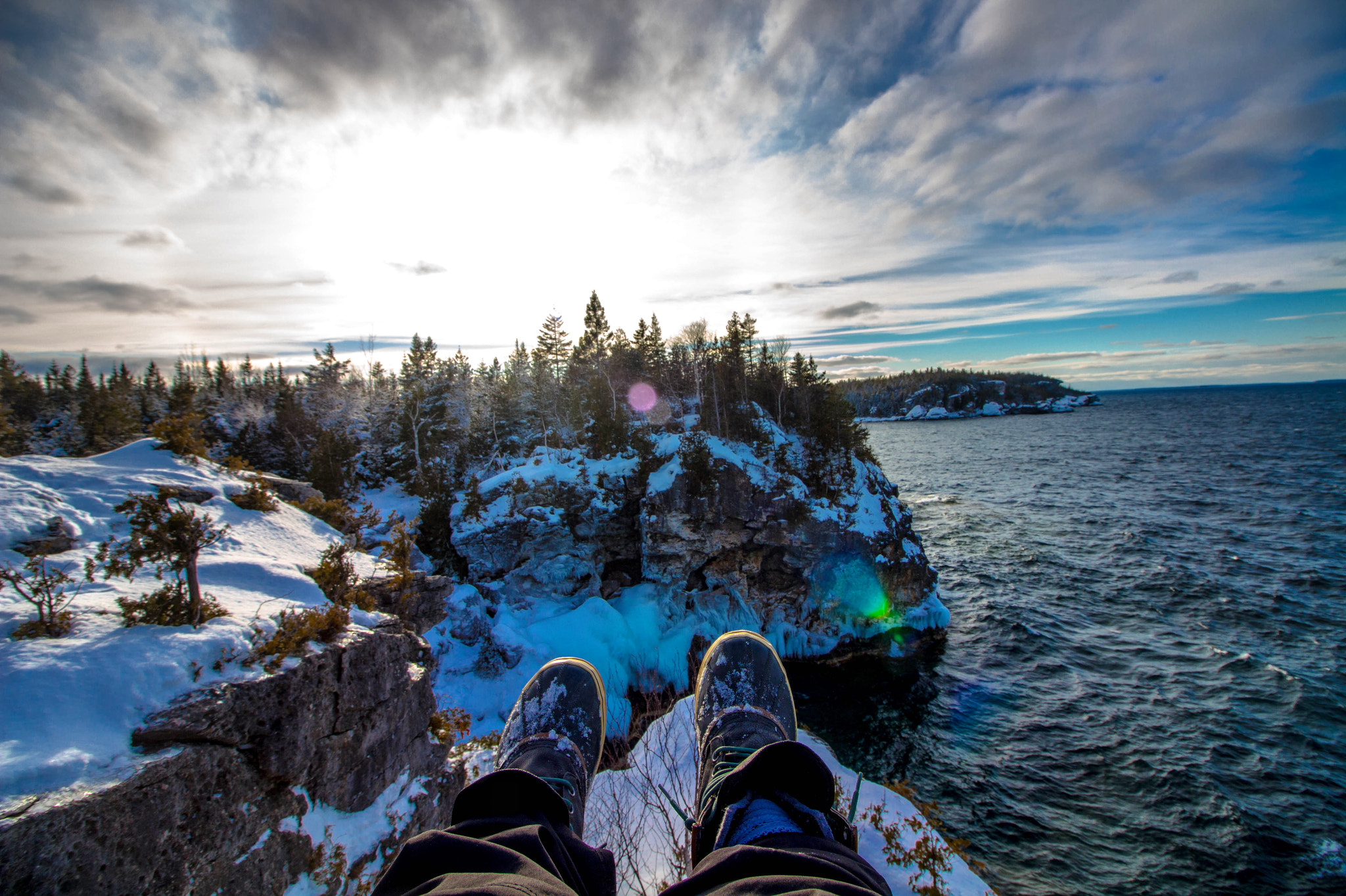 Canon EOS 700D (EOS Rebel T5i / EOS Kiss X7i) sample photo. Sitting on the edge of a cliff with your bestfriend is never a dull moment photography