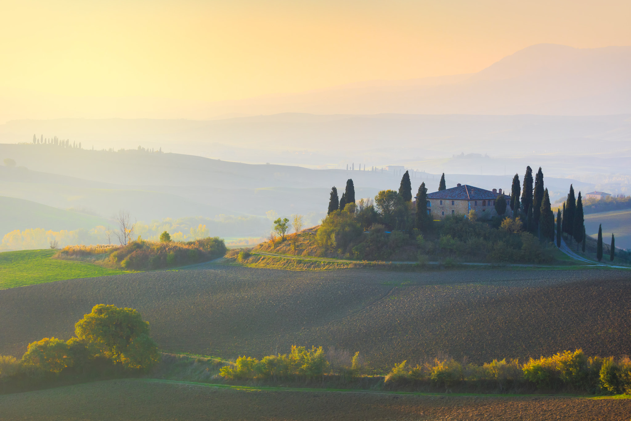 Canon EOS 5DS R + Canon EF 100-400mm F4.5-5.6L IS USM sample photo. Tuscany landscape photography