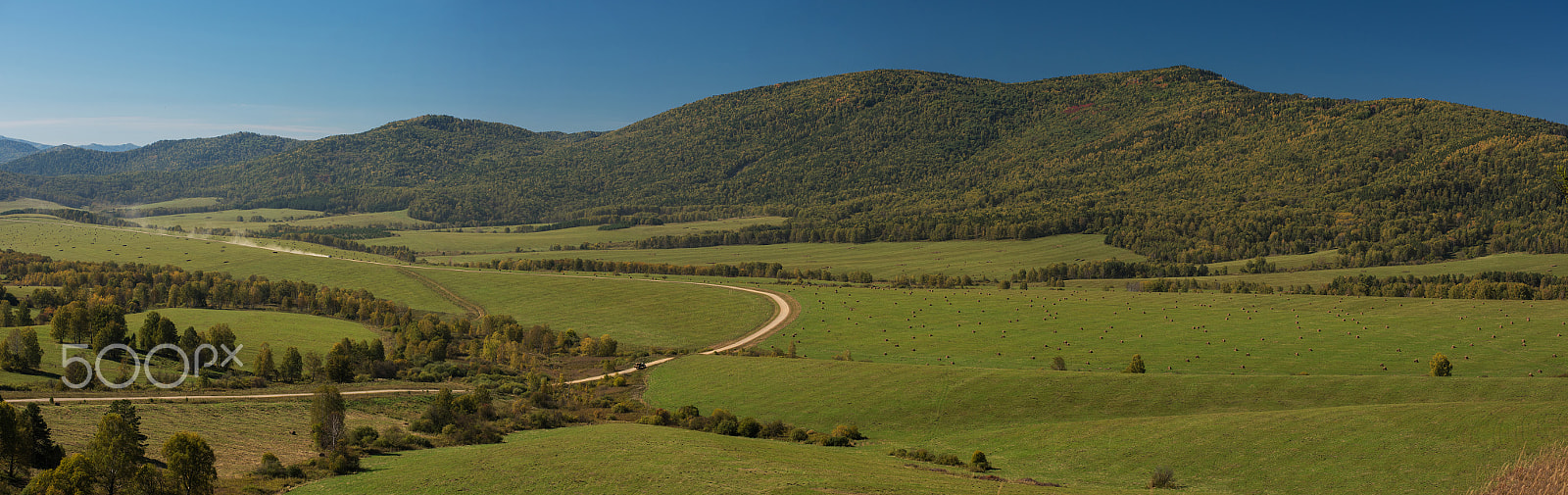 Nikon AF-Nikkor 80-200mm F2.8D ED sample photo. Road at the mountains photography