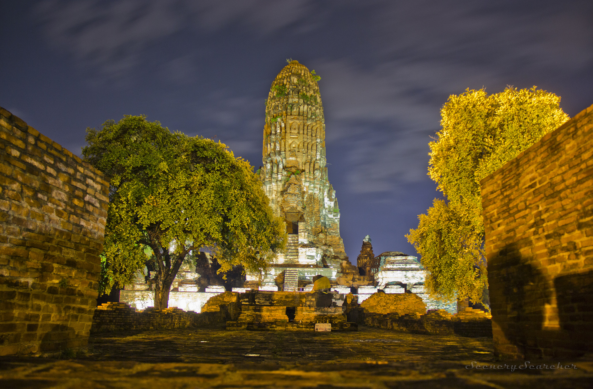 Canon EF-S 18-200mm F3.5-5.6 IS sample photo. Ayutthaya temple night shot photography