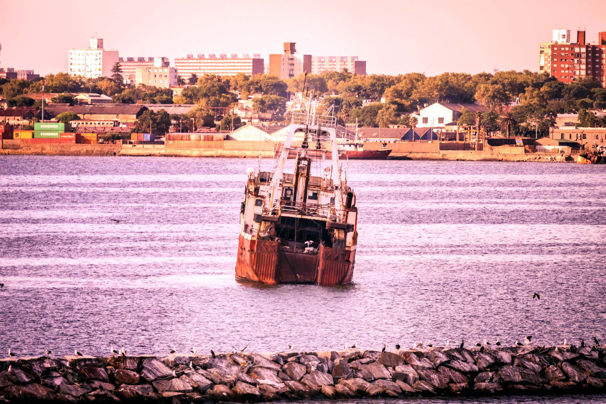 Canon EF 70-200mm F4L IS USM sample photo. Ghost ship photography