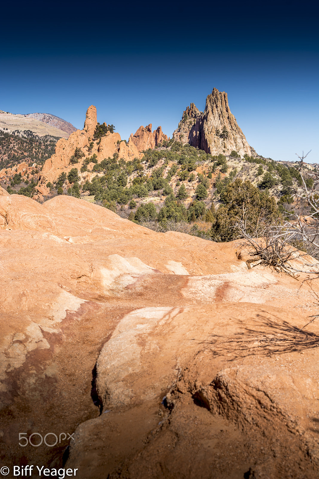 Nikon AF Nikkor 24-85mm F2.8-4D IF sample photo. Garden of the gods photography