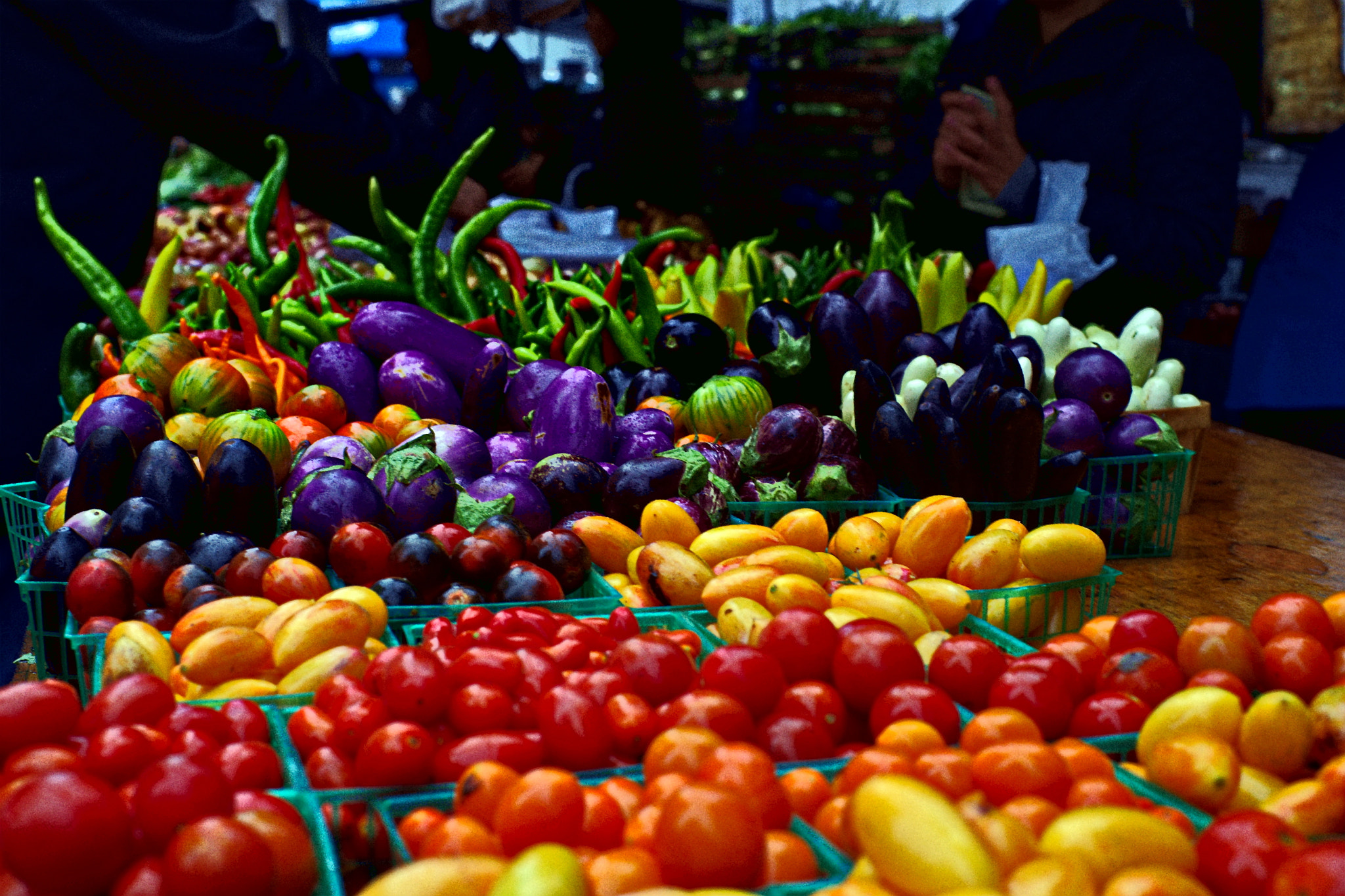 Sony a99 II + Sony 50mm F1.4 sample photo. Mahattan vegetable market photography