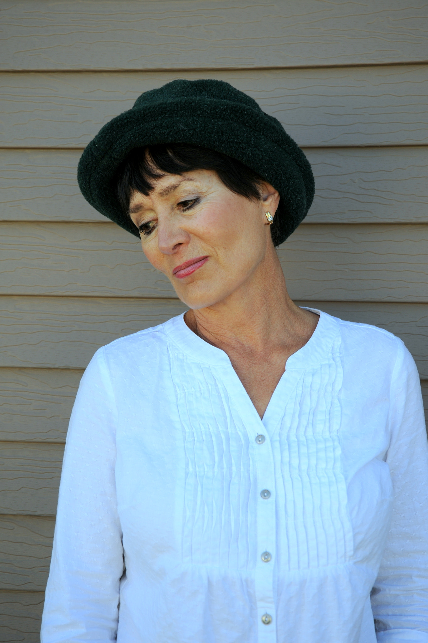 Nikon D3 sample photo. Mature female expressions. photography