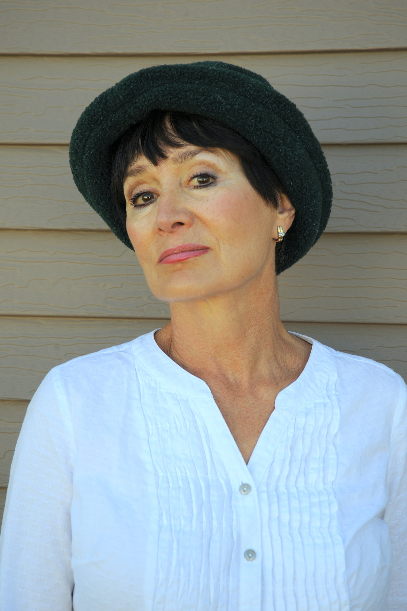 Nikon D3 sample photo. Mature female expressions. photography