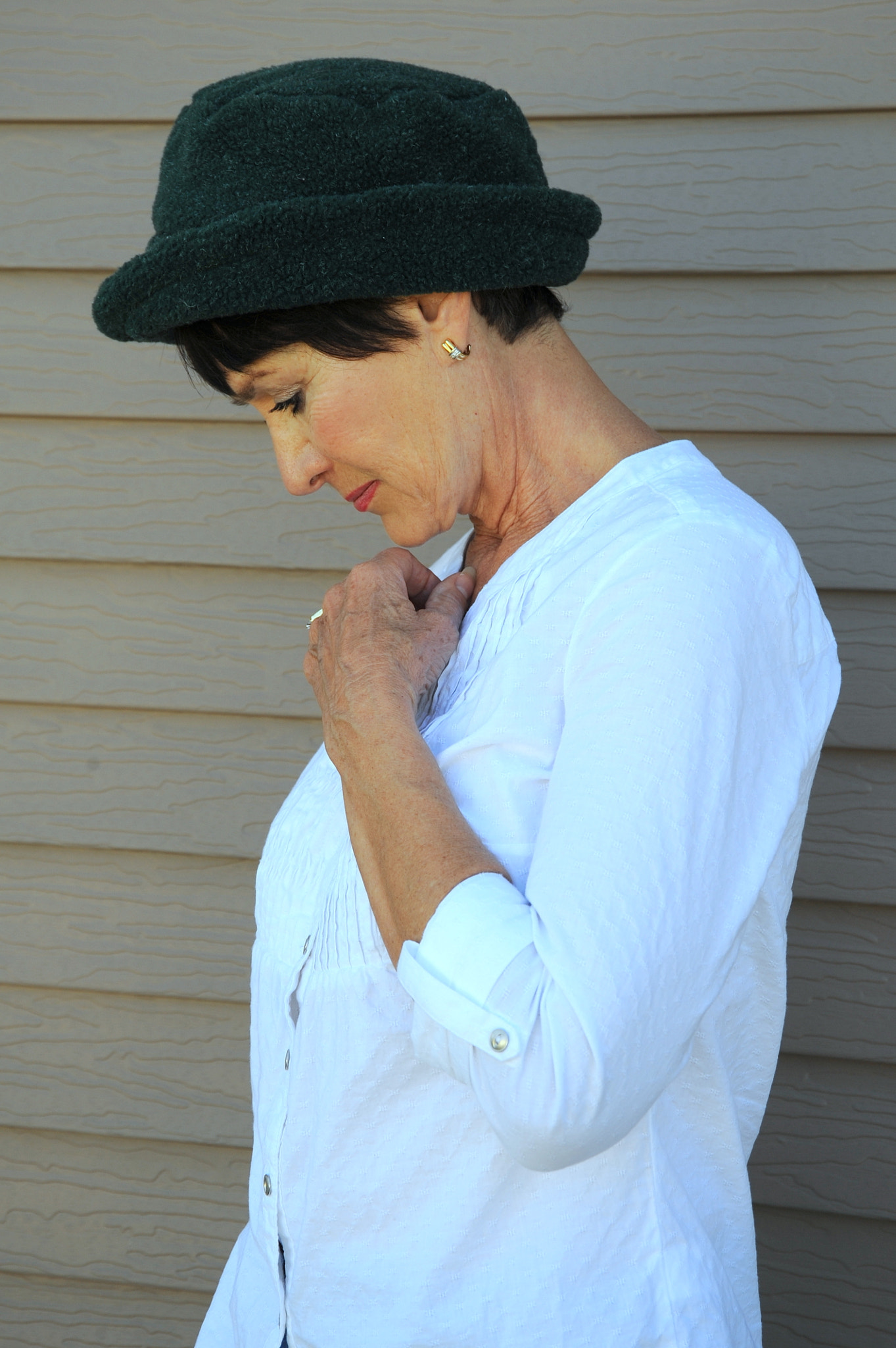 Nikon D3 sample photo. Mature female expressions. photography