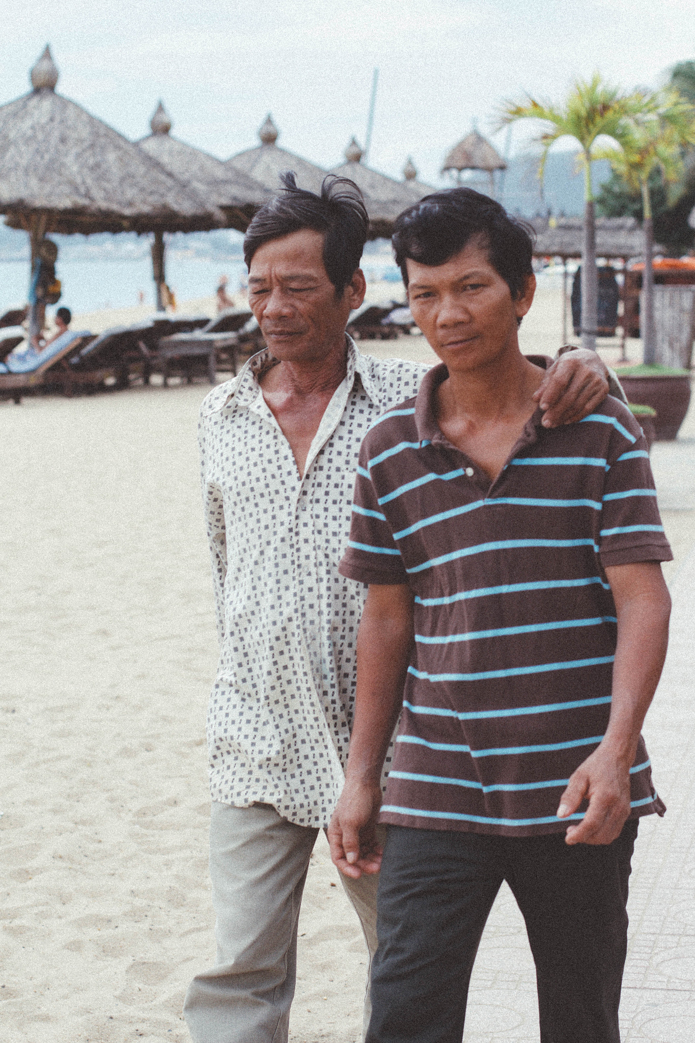 Canon EOS 700D (EOS Rebel T5i / EOS Kiss X7i) + Canon EF 50mm F1.4 USM sample photo. Vietnam photography