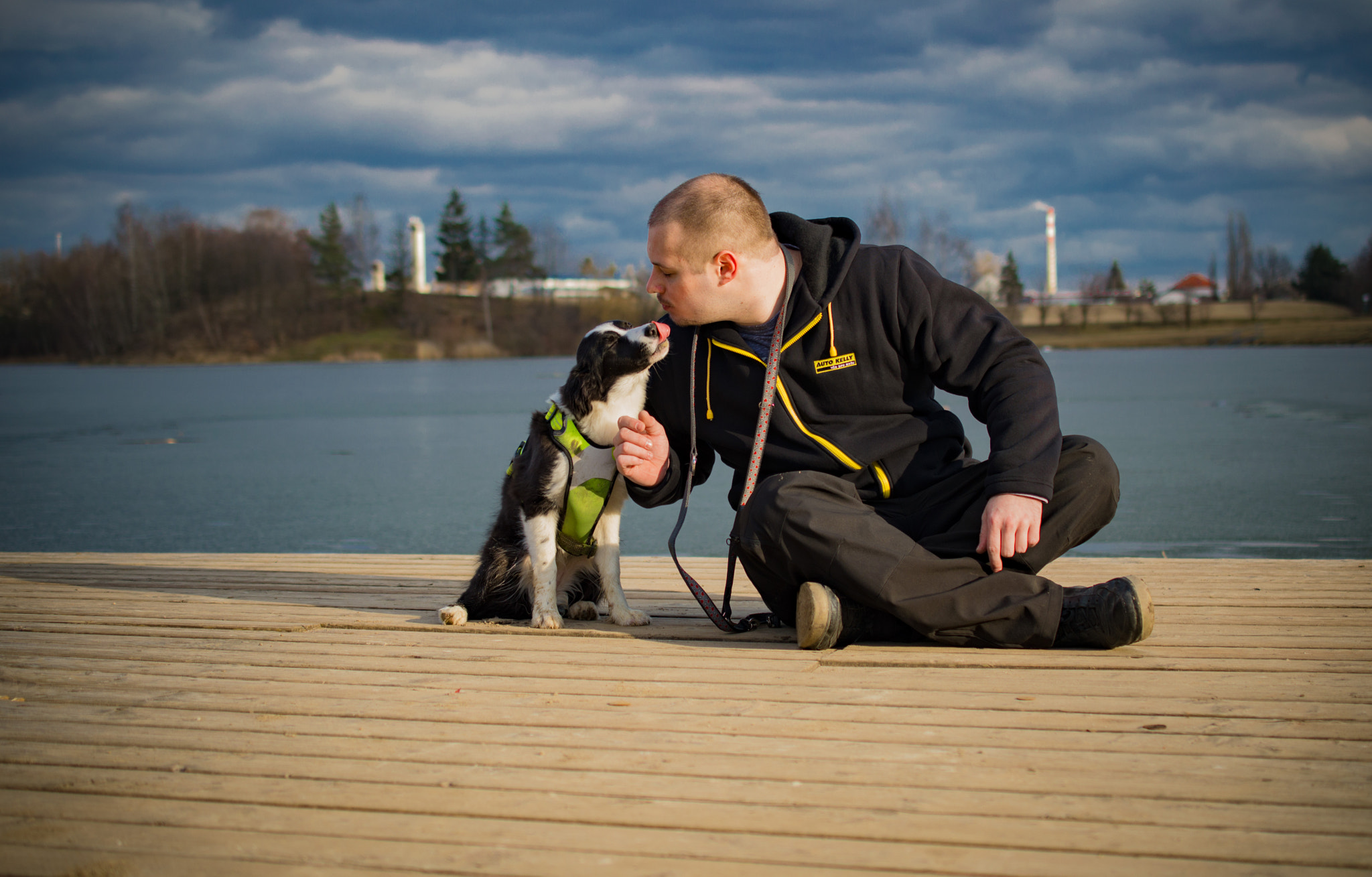 Nikon AF-S DX Micro Nikkor 40mm F2.8 sample photo. "there is no psychiatrist in the world like a puppy licking your face." photography