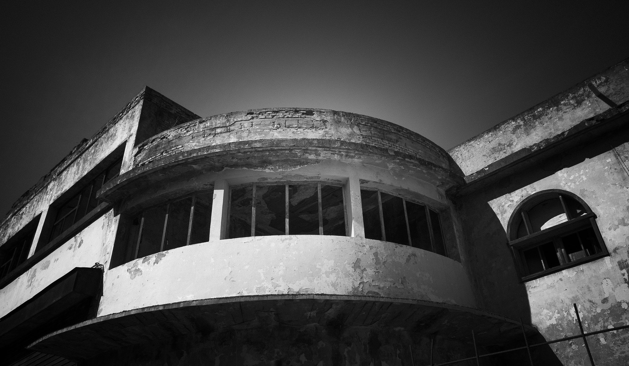 Sigma AF 10-20mm F4-5.6 EX DC sample photo. Caproni aircraft manifactures photography