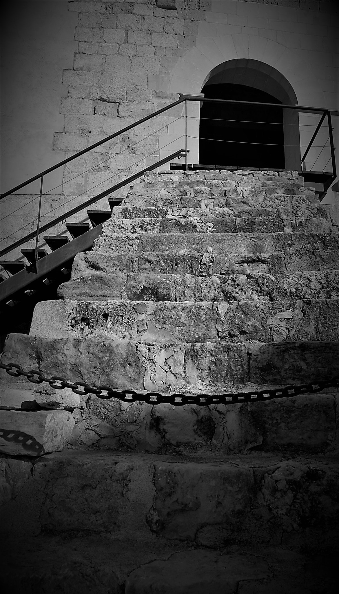Sony Alpha DSLR-A100 sample photo. Stairs to stairs photography