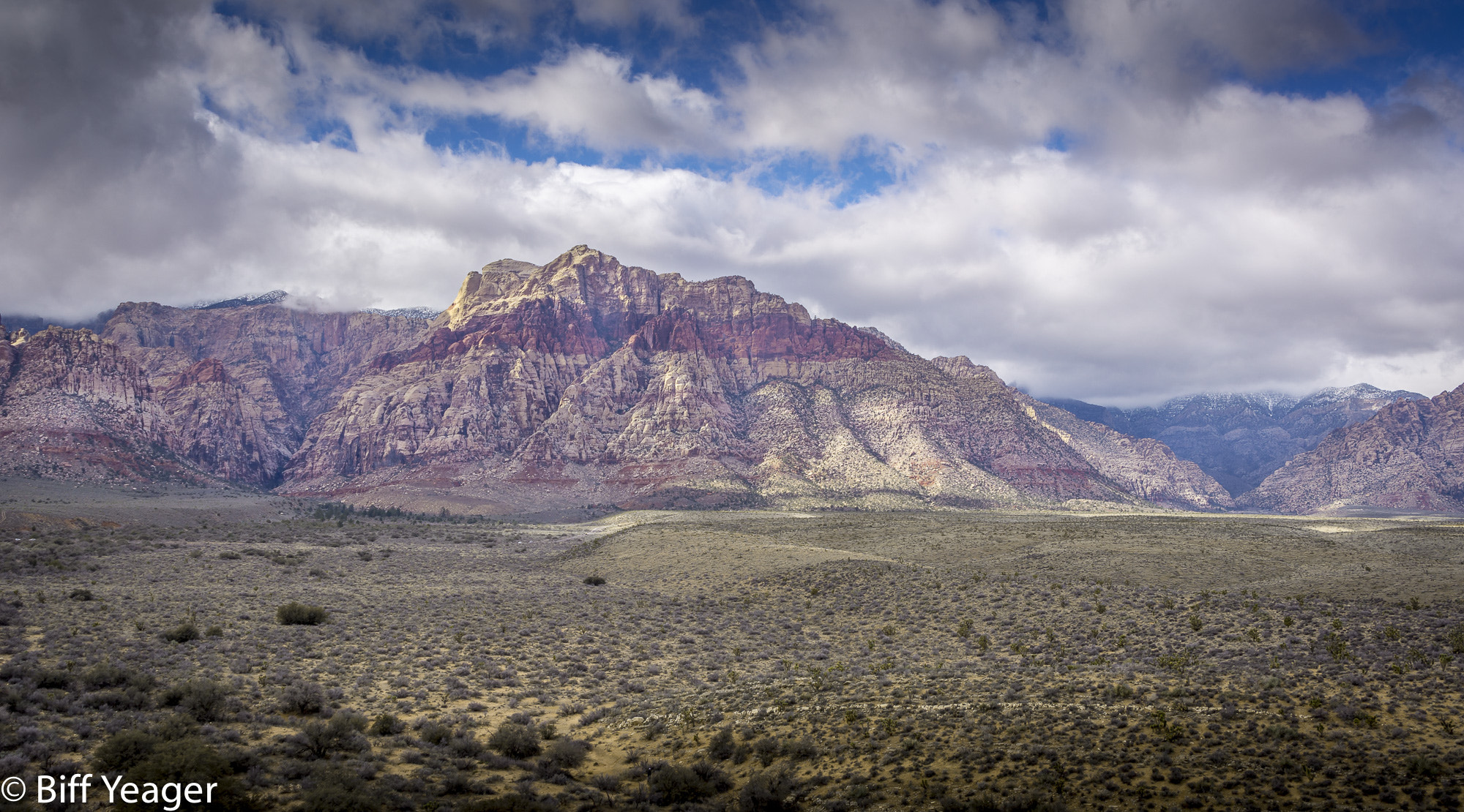 Nikon D7100 + Nikon AF Nikkor 24-85mm F2.8-4D IF sample photo. Red rock canyon photography