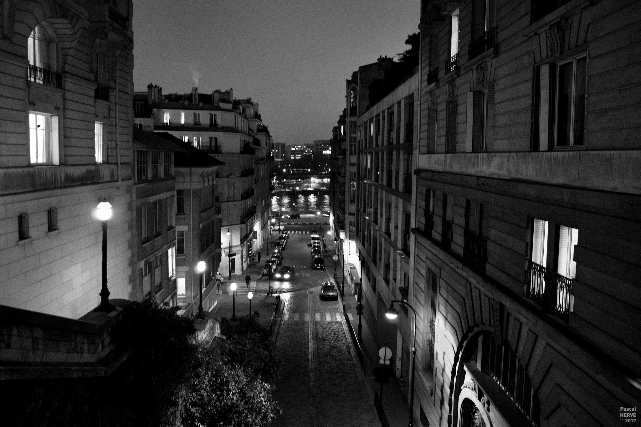 Panasonic Lumix DMC-GX85 (Lumix DMC-GX80 / Lumix DMC-GX7 Mark II) sample photo. Paris la nuit photography