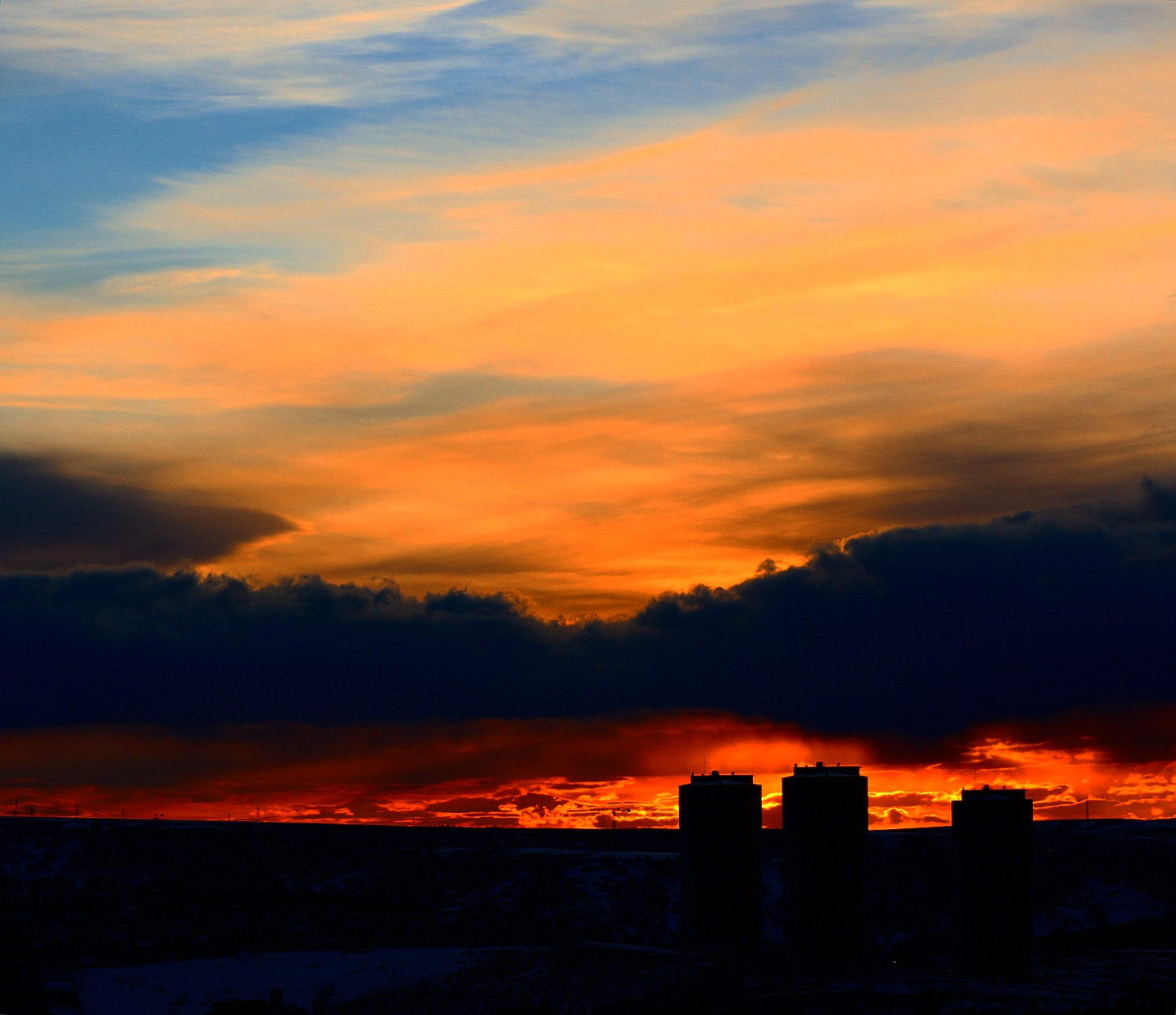 Canon EF-S 55-250mm F4-5.6 IS II sample photo. Sunset photography