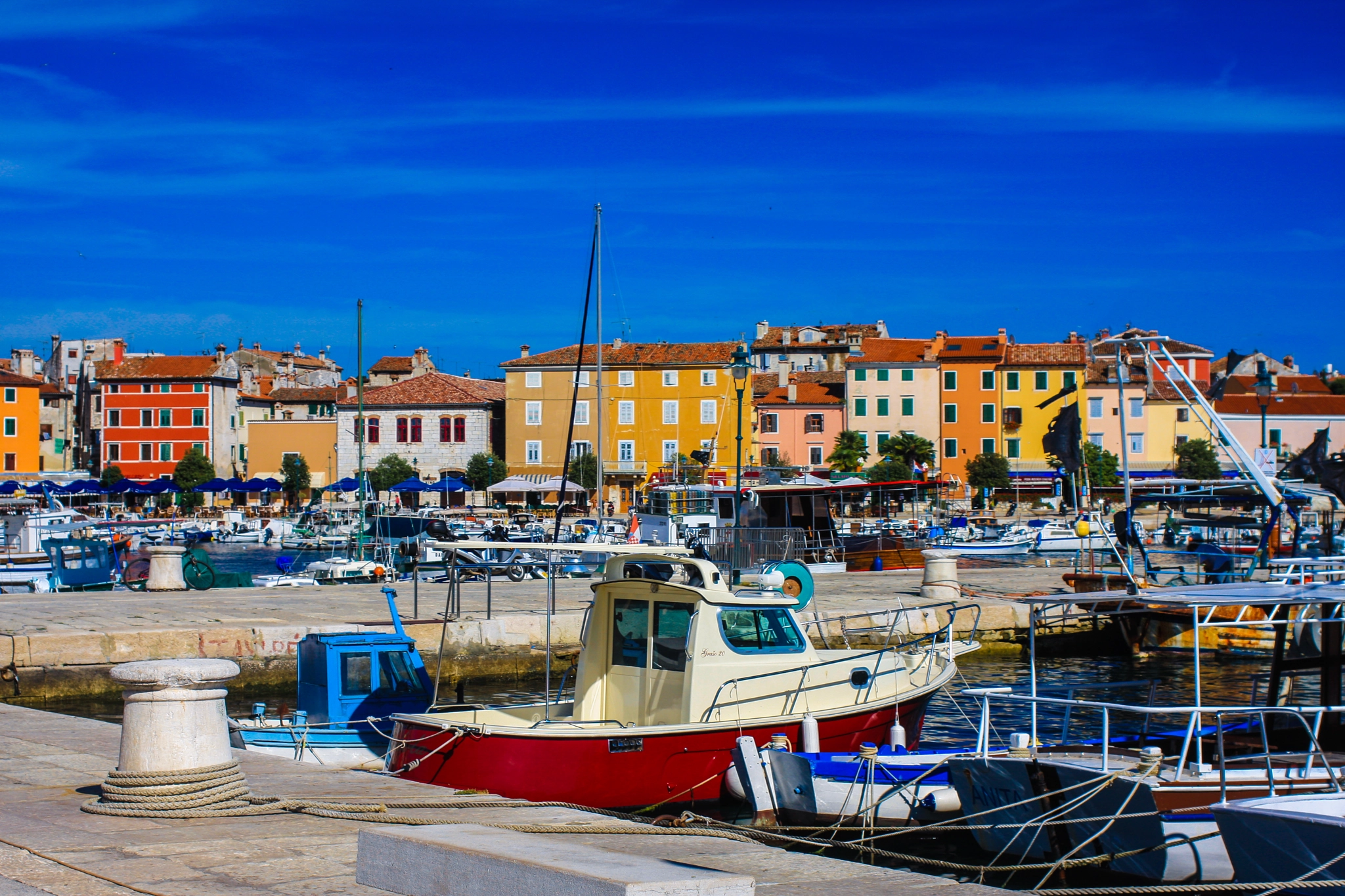 Canon EOS 40D + Canon EF 28-80mm f/2.8-4L sample photo. Rovinj, croatia photography