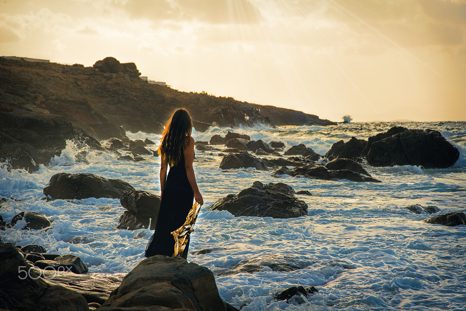 AF Zoom-Nikkor 28-105mm f/3.5-4.5D IF sample photo. A woman enjoying the sunset. photography
