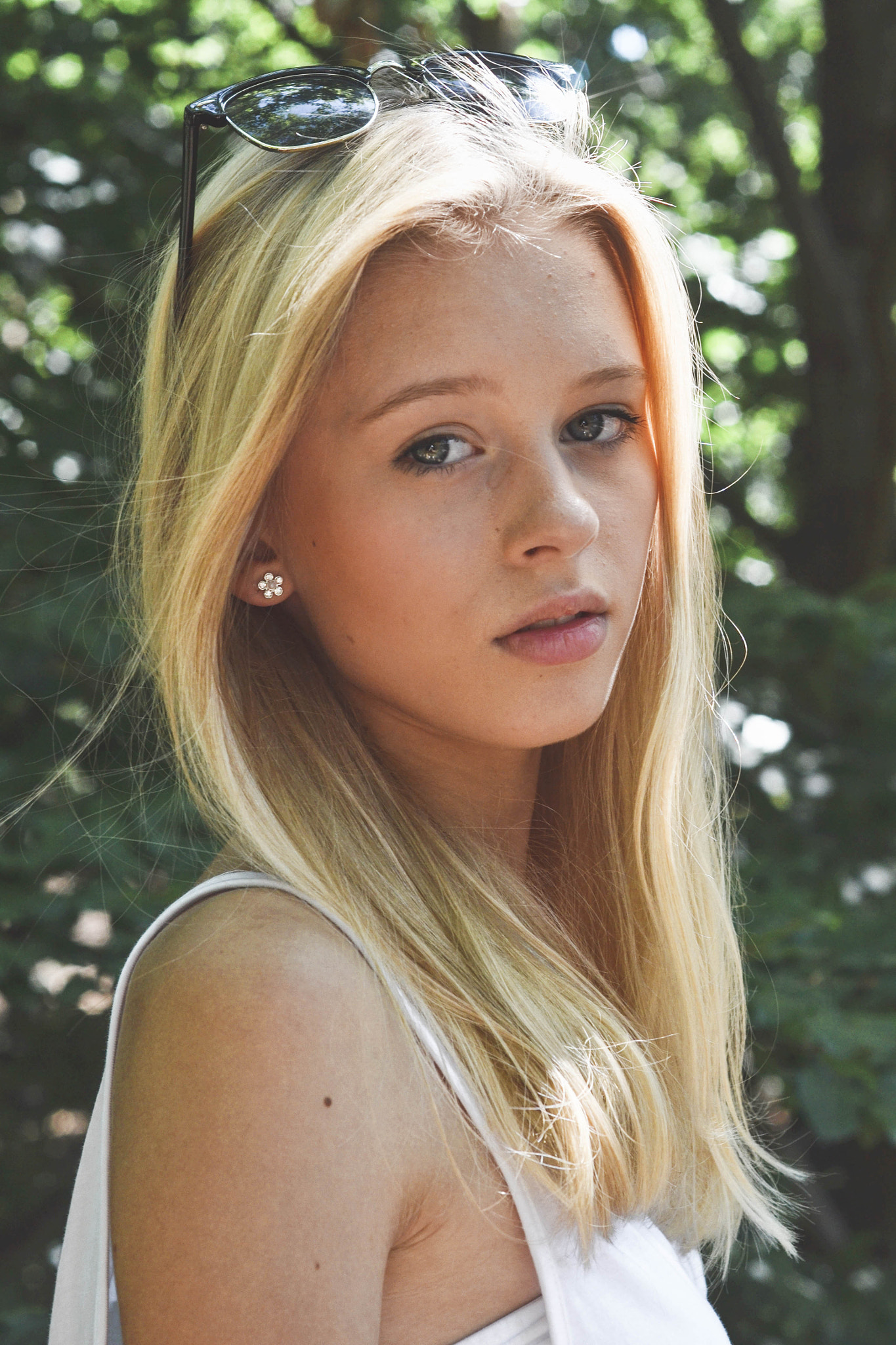 Nikon D3100 + Nikon AF Nikkor 50mm F1.8D sample photo. Anna photography