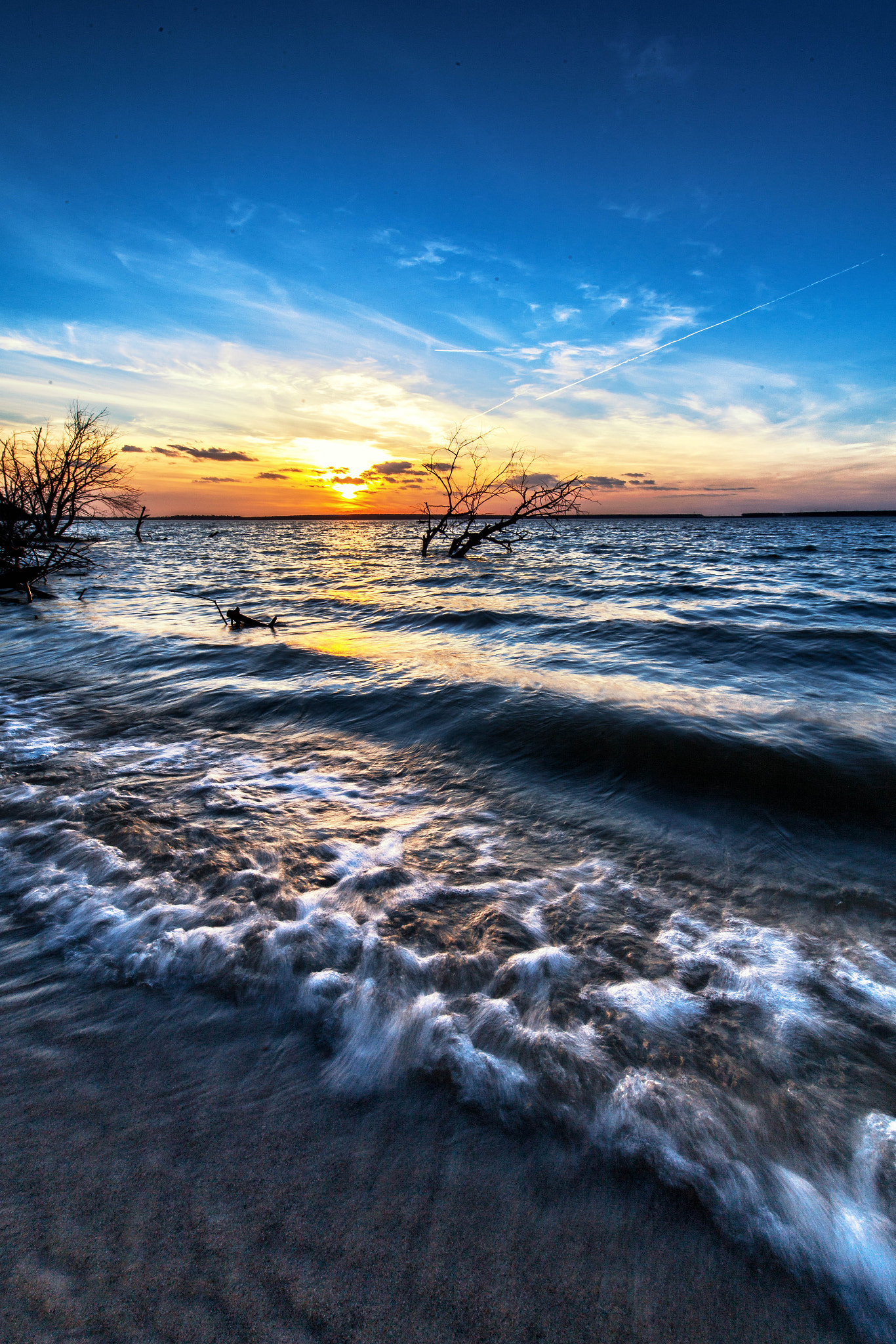 Canon EOS 5D Mark II + Canon EF 300mm f/2.8L sample photo. Sun set lake photography