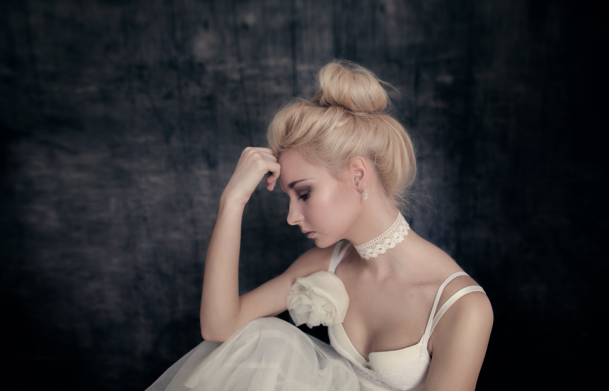 Sigma 24mm F1.4 DG HSM Art sample photo. Portrait of eeva photography