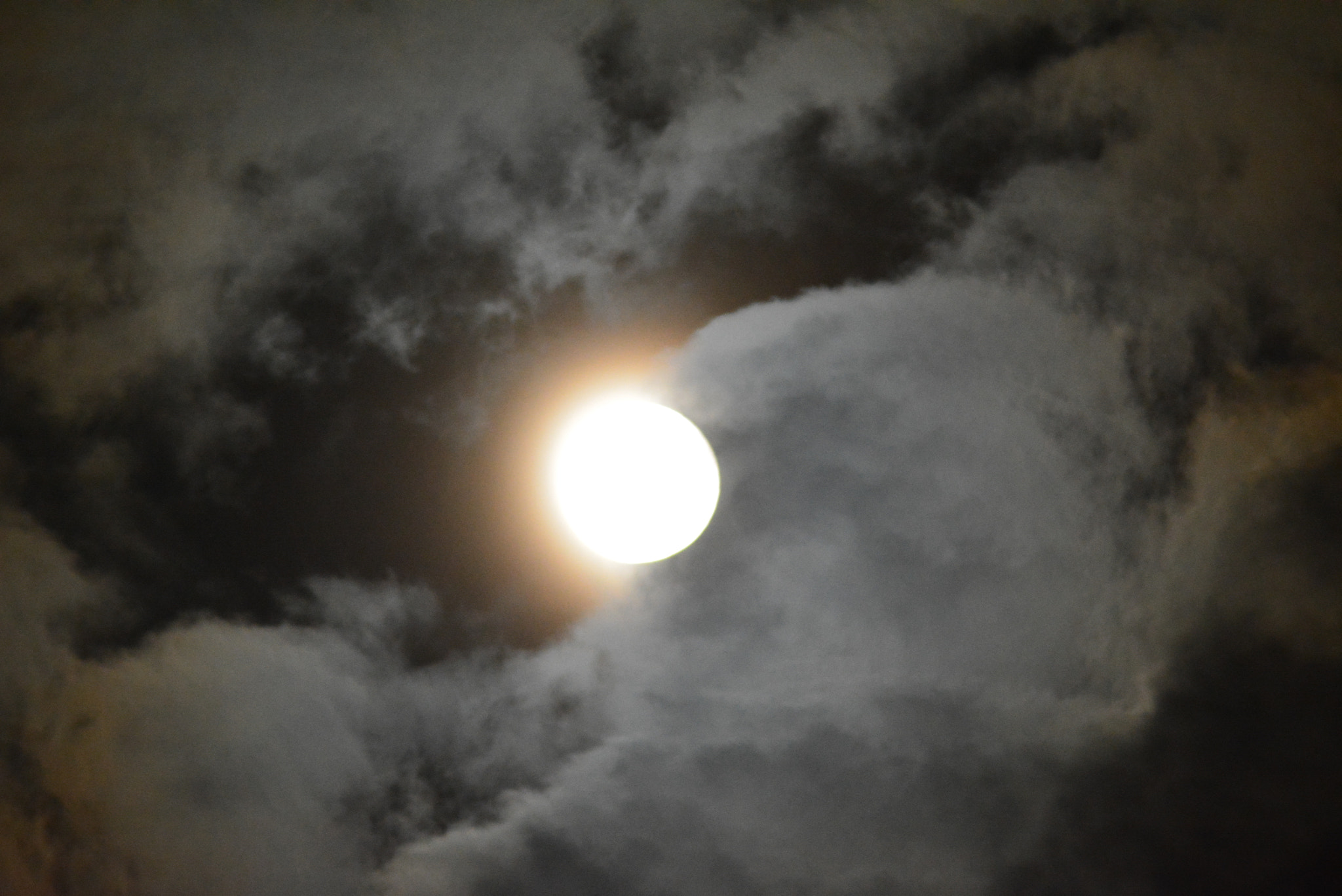 Sigma 150-500mm F5-6.3 DG OS HSM sample photo. Moon mars  17  geneva photography