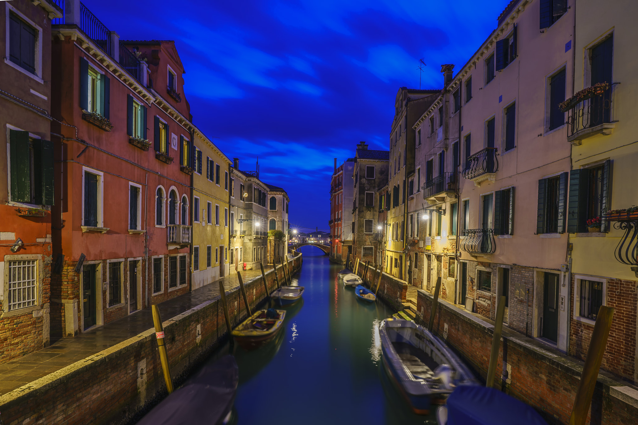 ZEISS Batis 18mm F2.8 sample photo. Via diablo photography