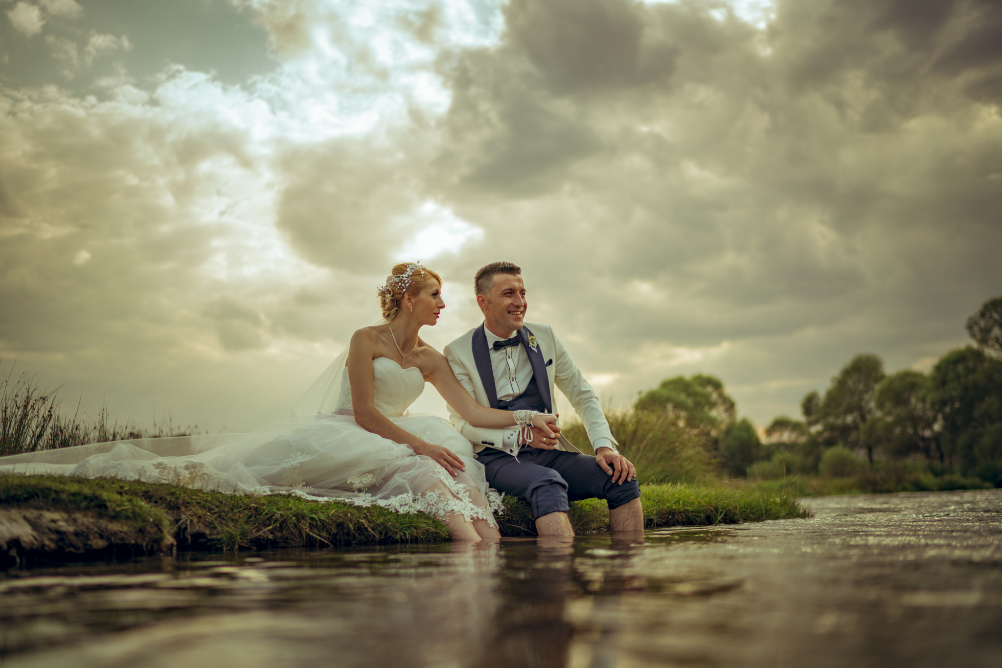 Sony a7R II + Sony Distagon T* FE 35mm F1.4 ZA sample photo. Wedding photography
