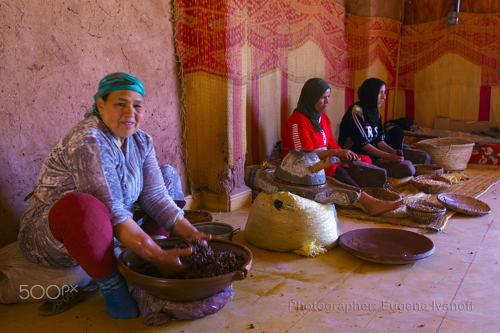 Canon EOS 5D Mark II + Canon EF 16-35mm F2.8L USM sample photo. Argan oil manufacture in morocco photography