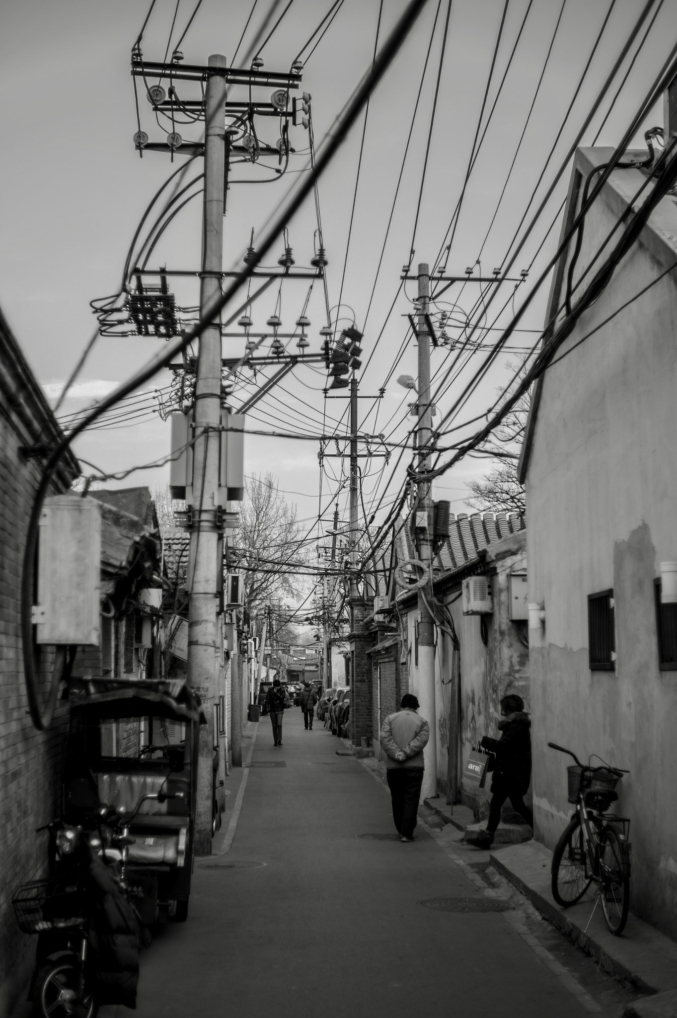 Leica M9 + Summilux-M 50mm f/1.4 (II) sample photo. Narrow street in beijing photography