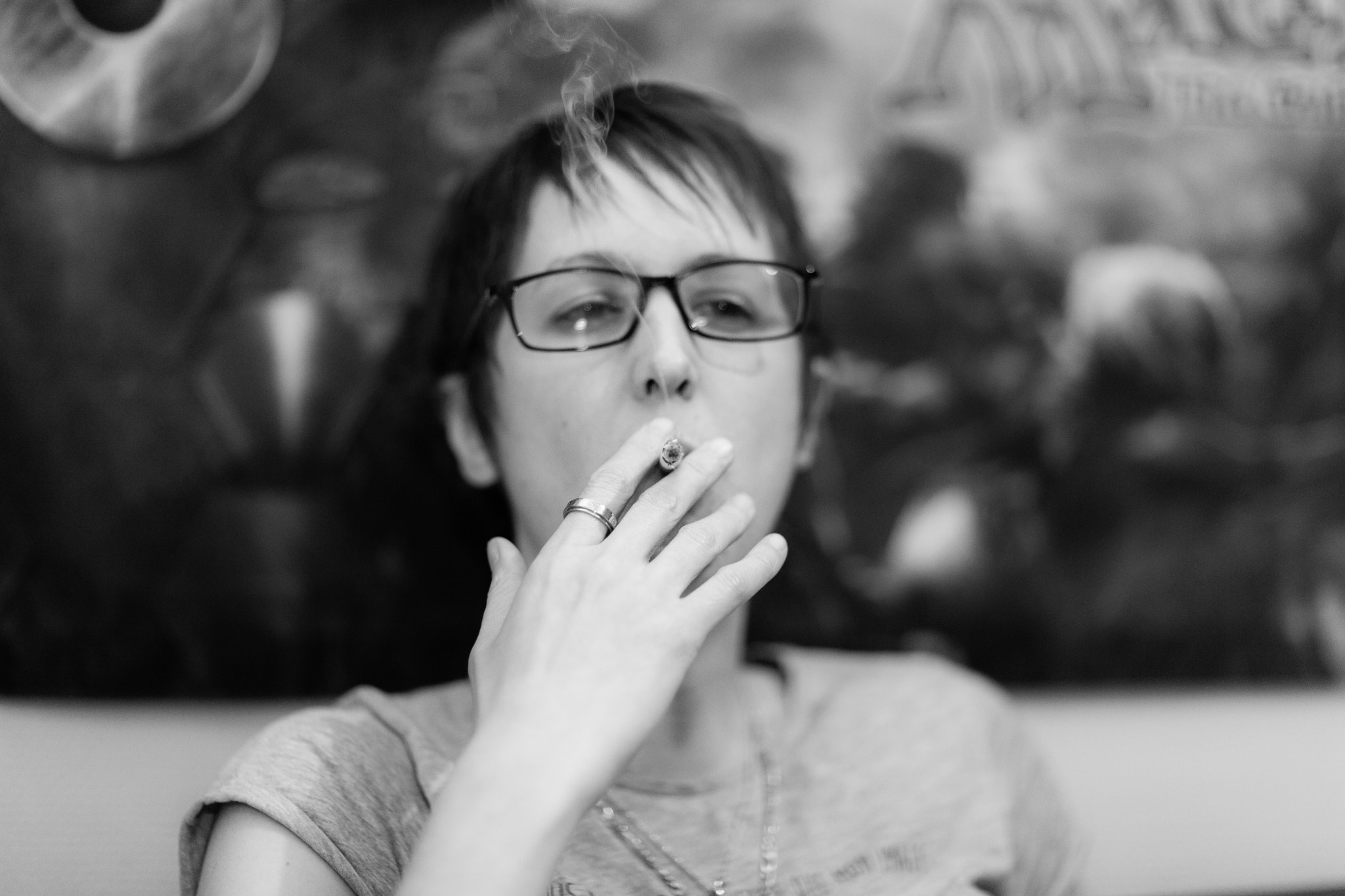 Canon EF 85mm F1.2L II USM sample photo. Smoke & glasses photography