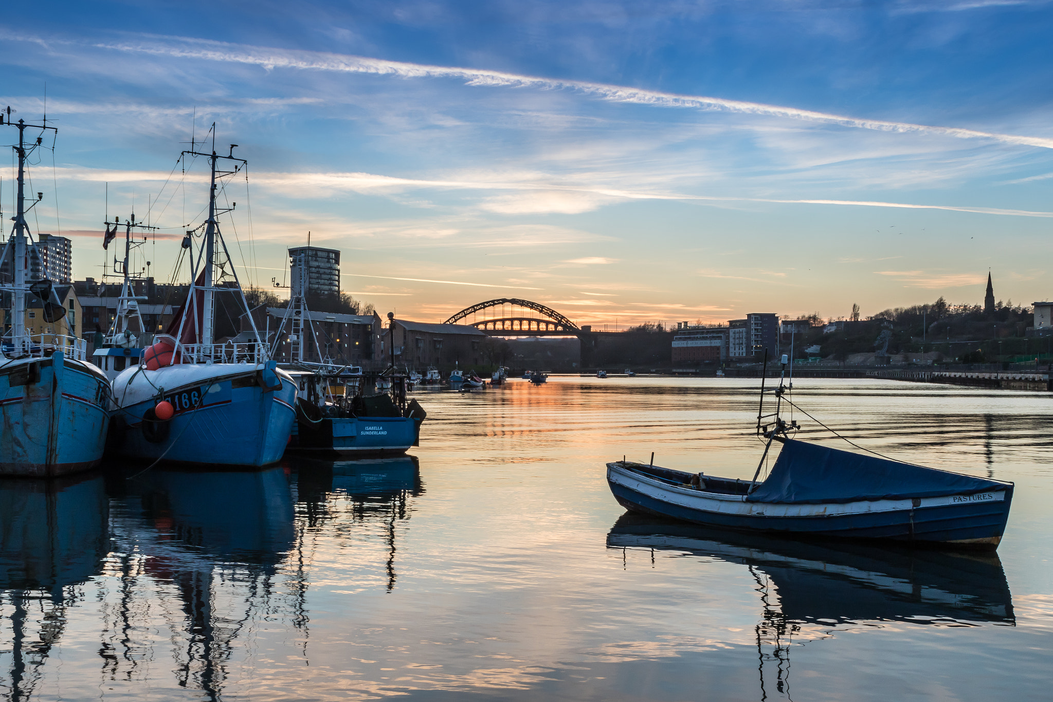 Sigma 24-70mm F2.8 EX DG Macro sample photo. Sunderland fish quay @ sunset photography