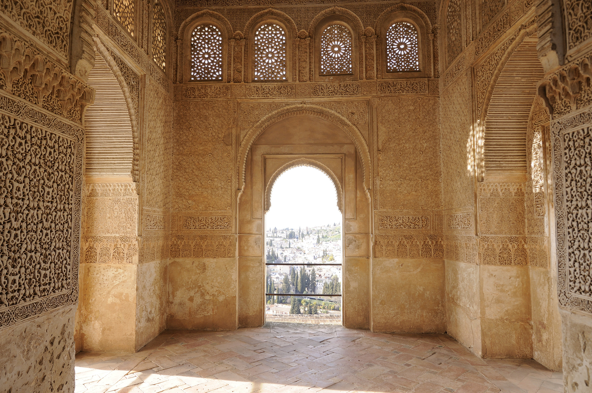 Nikon AF-S Nikkor 14-24mm F2.8G ED sample photo. The door of light photography
