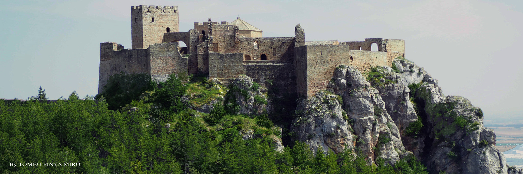 Olympus OM-D E-M10 sample photo. Castillo de loarre, huesca, españa photography