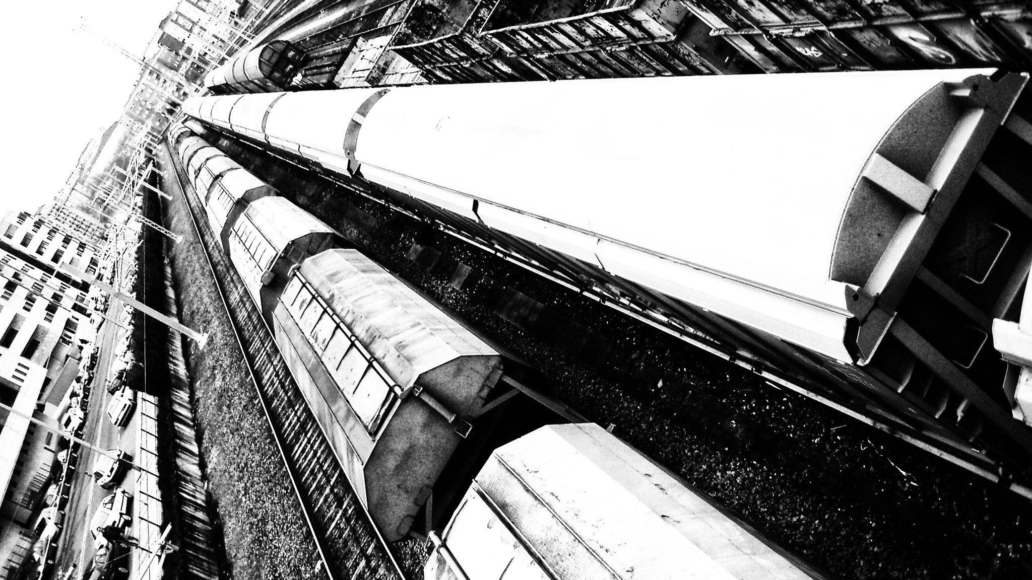 Olympus u740,S740 sample photo. Trains photography