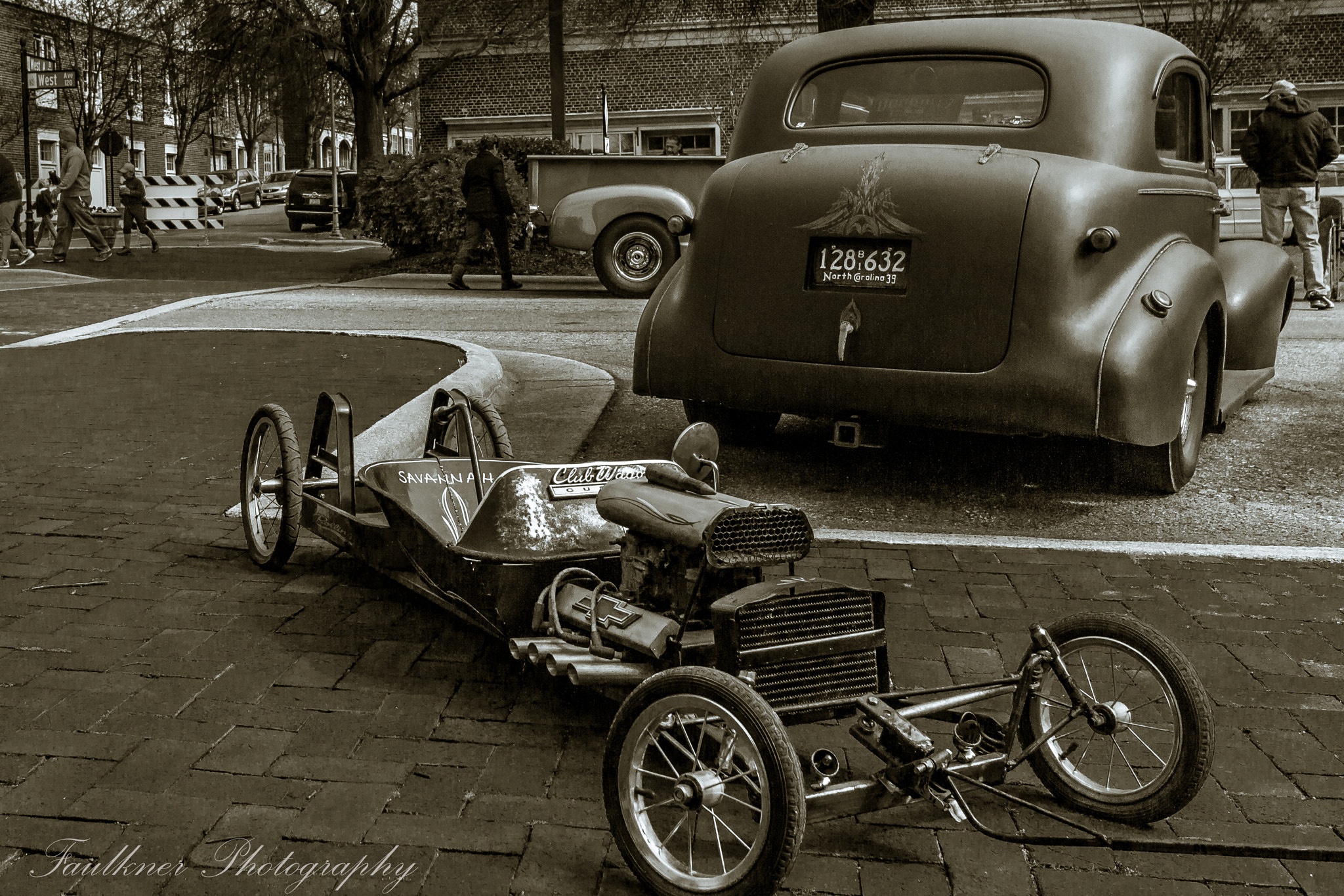 Canon EOS 7D sample photo. Kannapolis march cruise in wagon photography