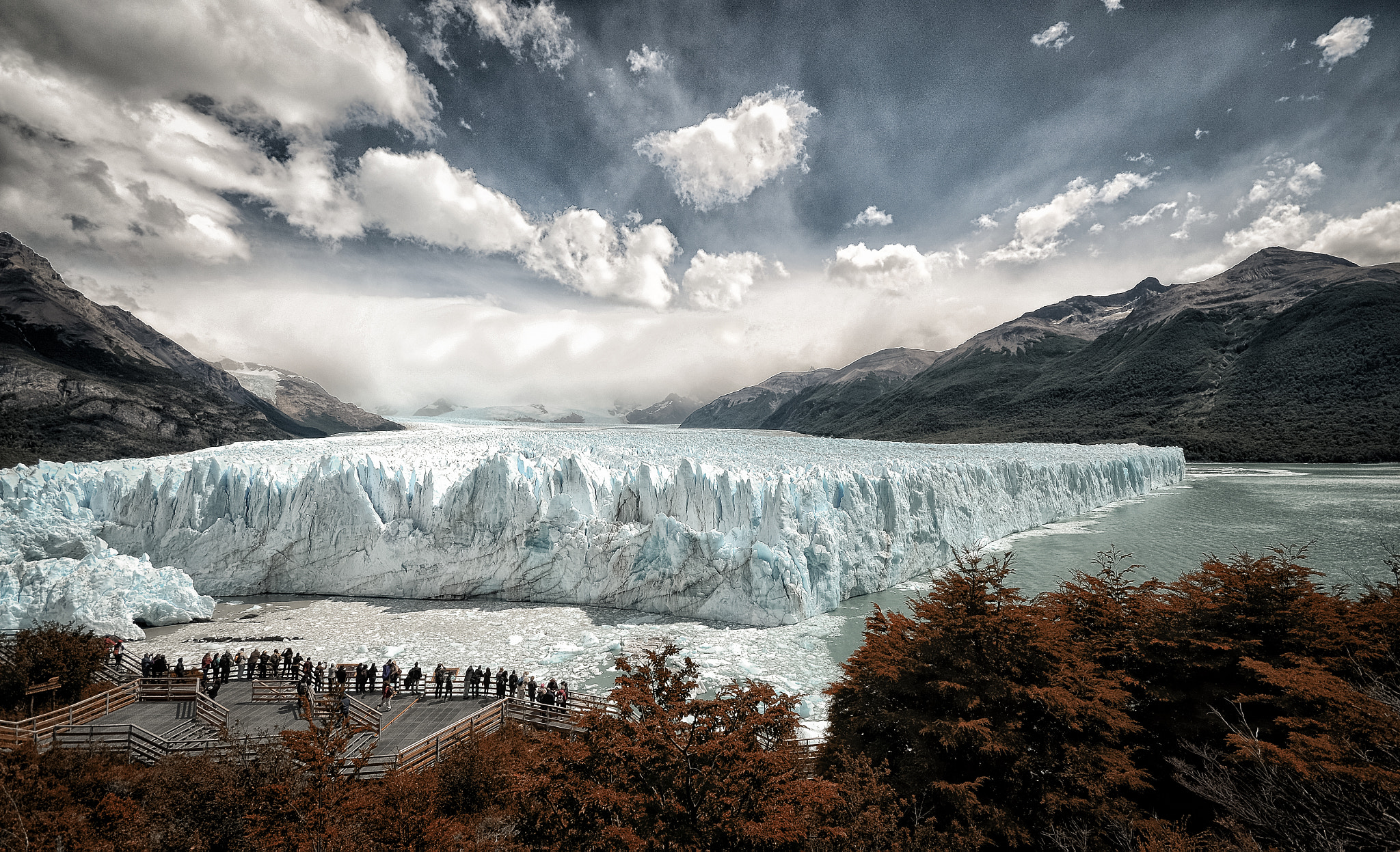 Sigma 10-20mm F4-5.6 EX DC HSM sample photo. Perito moreno photography