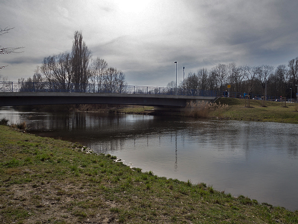 Olympus OM-D E-M5 sample photo. Oker bei rüningen, stadt braunschweig photography