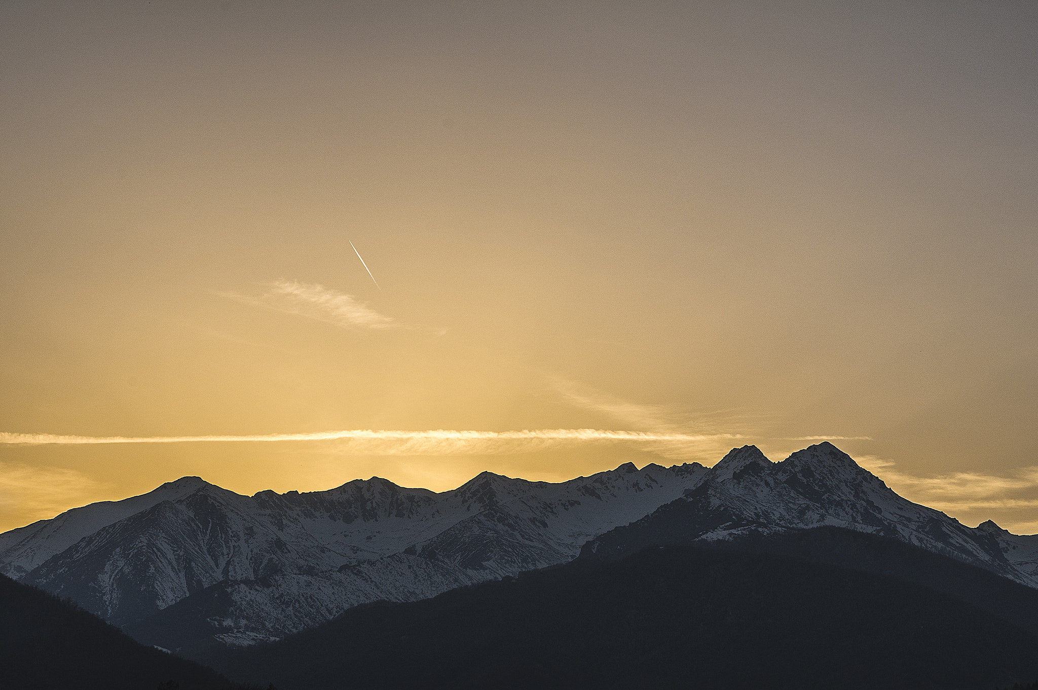 Nikon D300S sample photo. Golden hour in valley photography