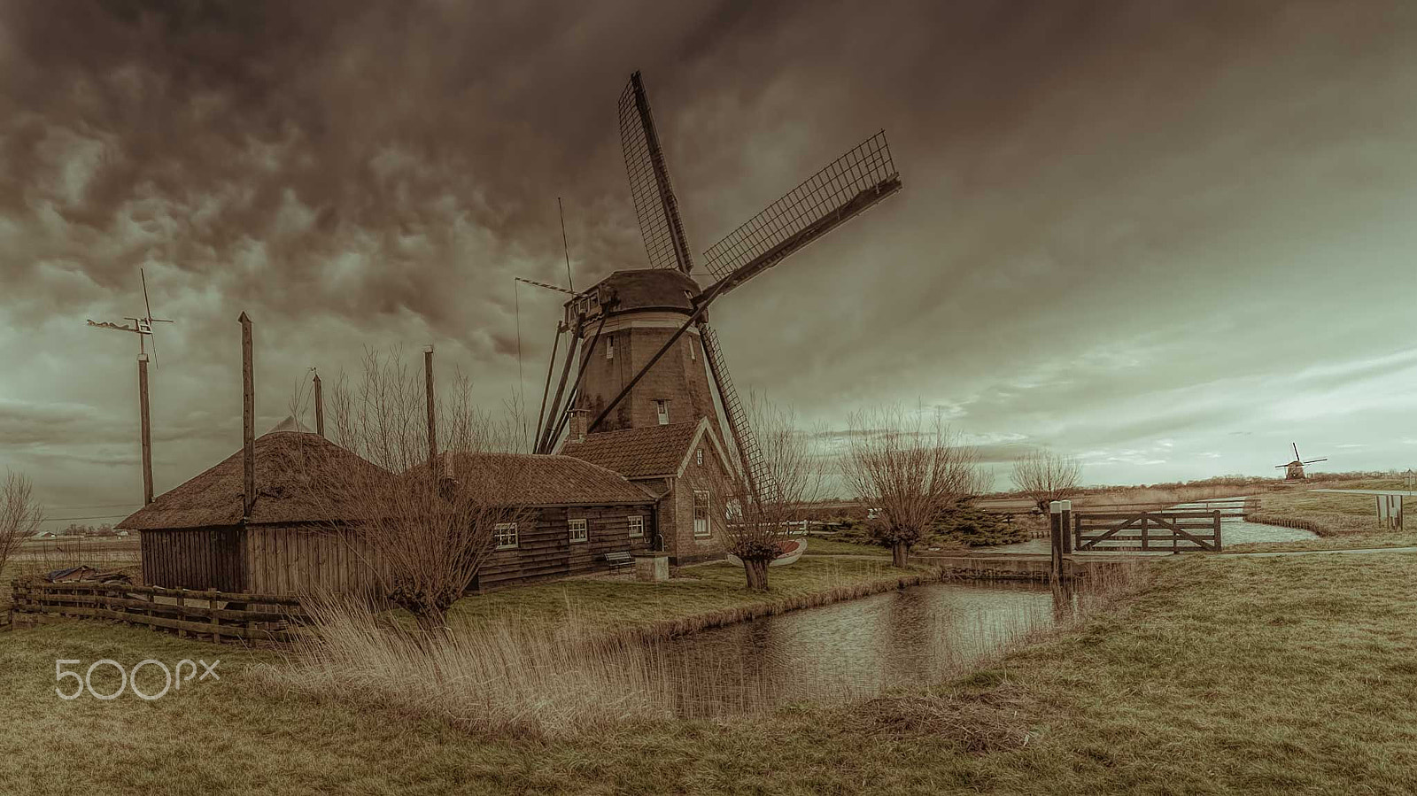 Nikon D700 + Sigma 12-24mm F4.5-5.6 EX DG Aspherical HSM sample photo. Windmolen droom v photography