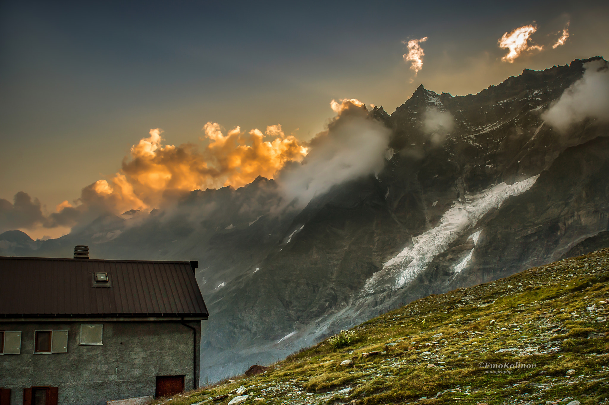 Nikon AF-S Nikkor 24-70mm F2.8G ED sample photo. Alps, italy. photography