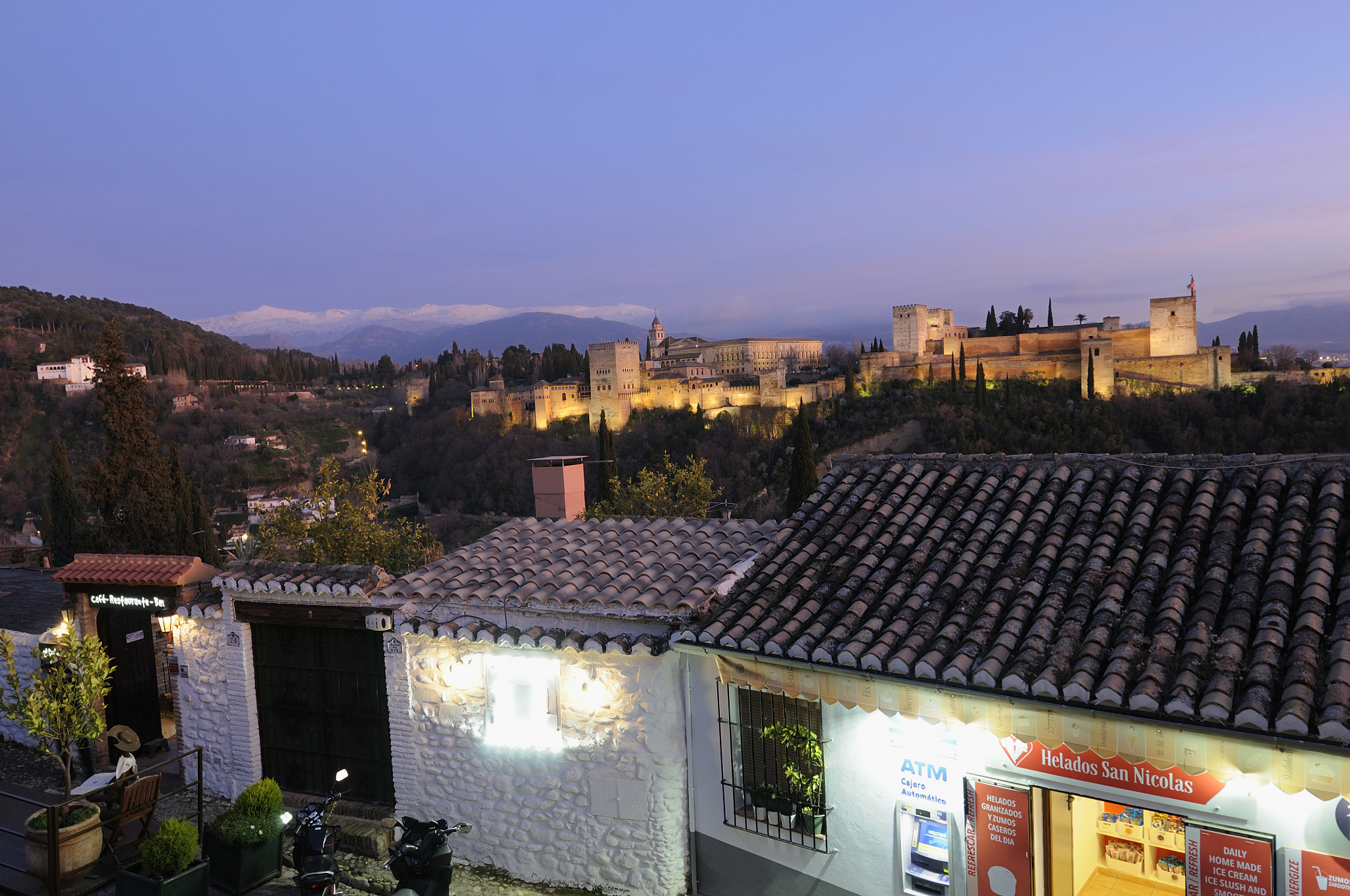 Nikon AF-S Nikkor 14-24mm F2.8G ED sample photo. Alhambra sunset photography