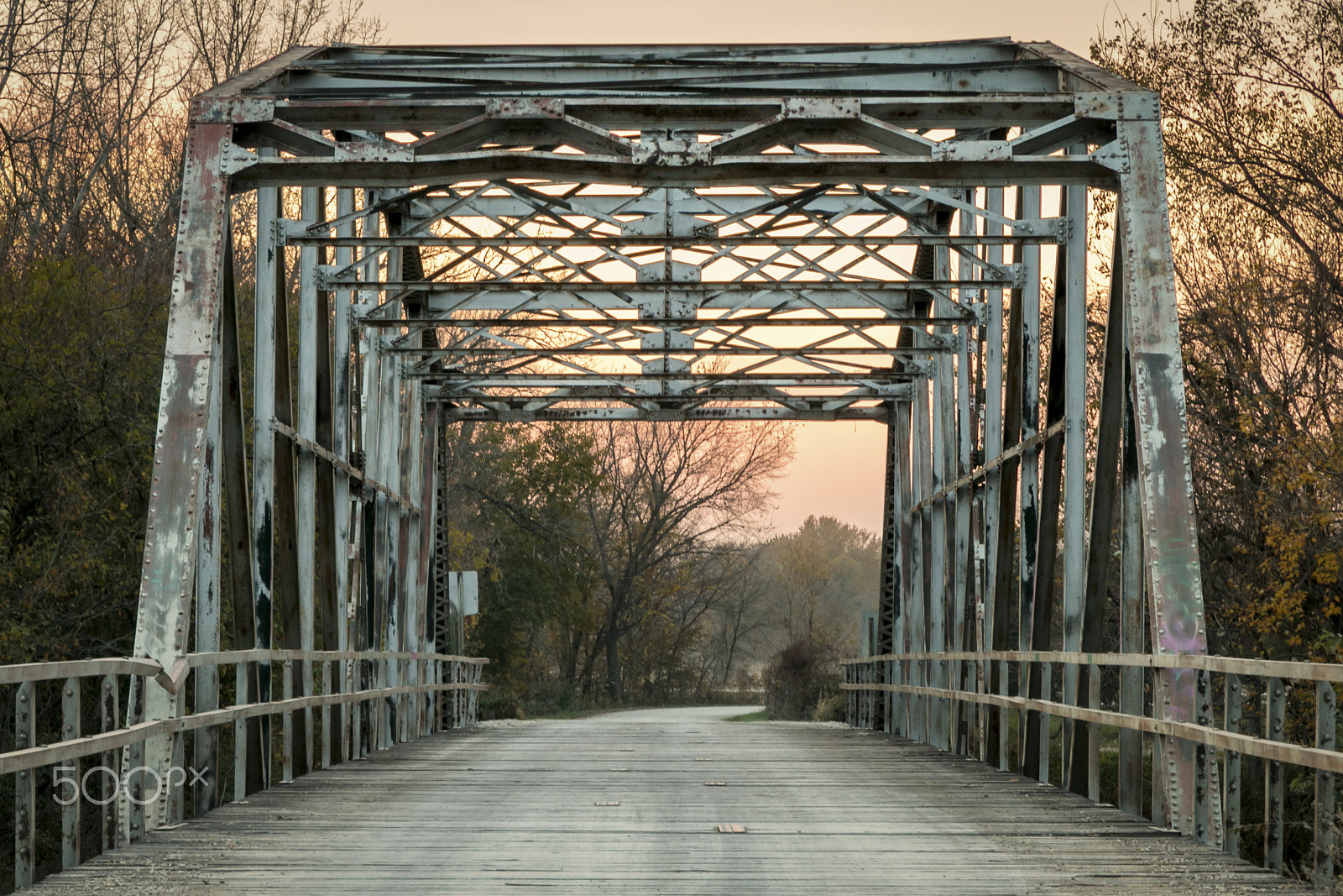 Canon EOS 70D + Canon EF-S 17-85mm F4-5.6 IS USM sample photo. "country bridge" photography