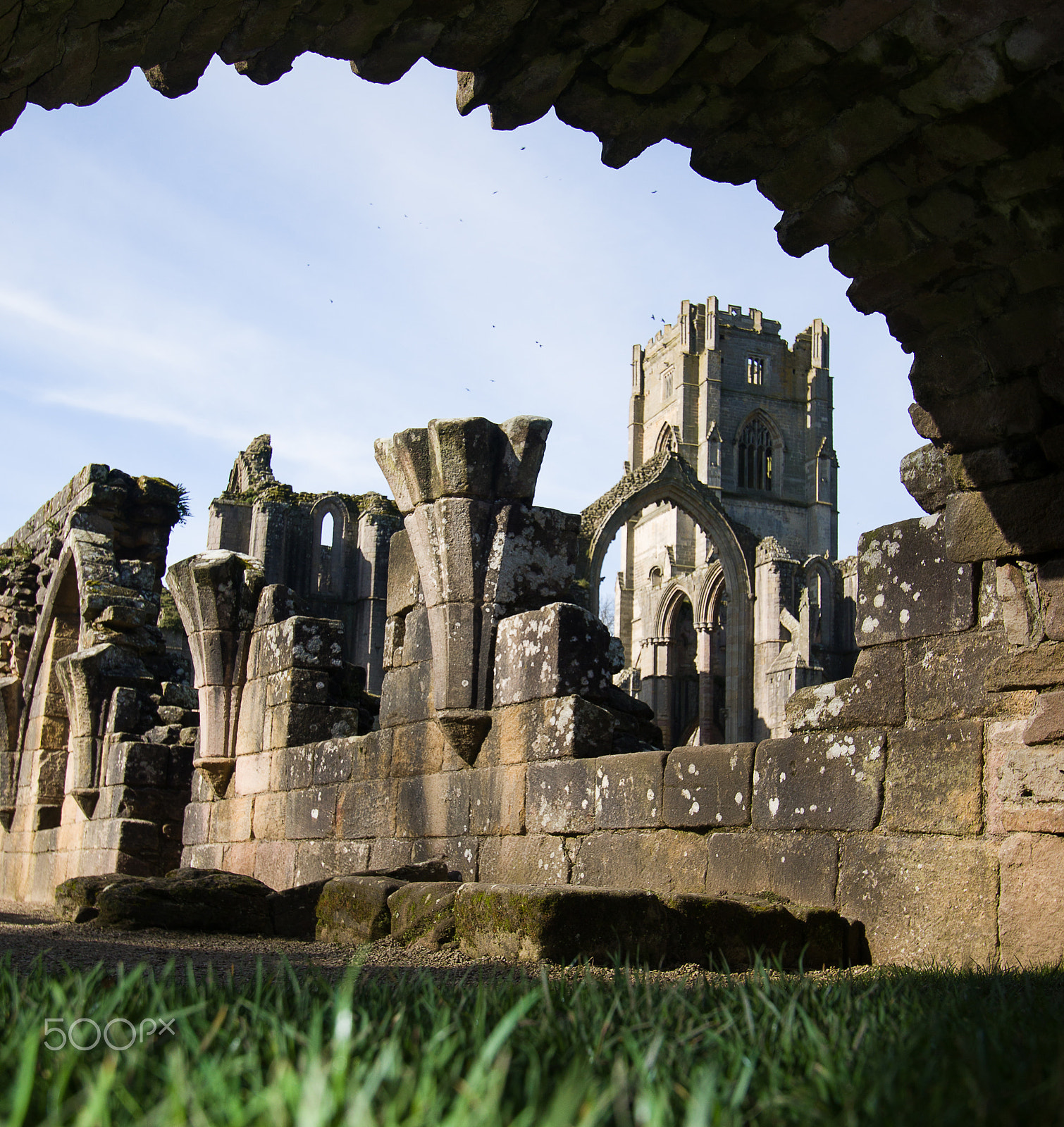 Canon EF-S 10-22mm F3.5-4.5 USM sample photo. Fountain abbey photography