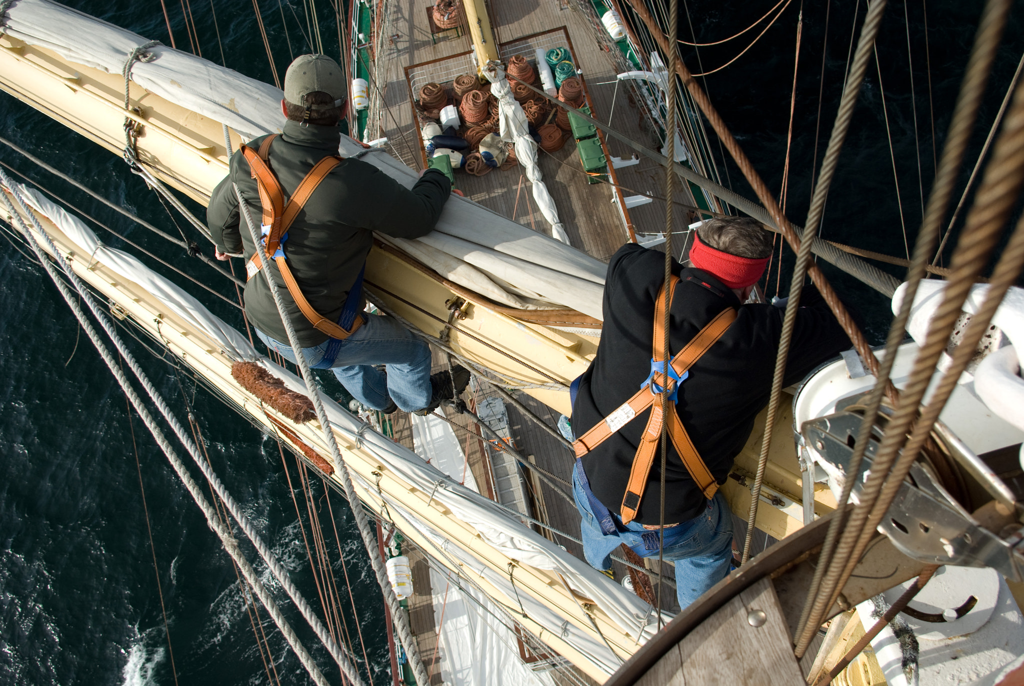Pentax K200D sample photo. Sailing from above... photography