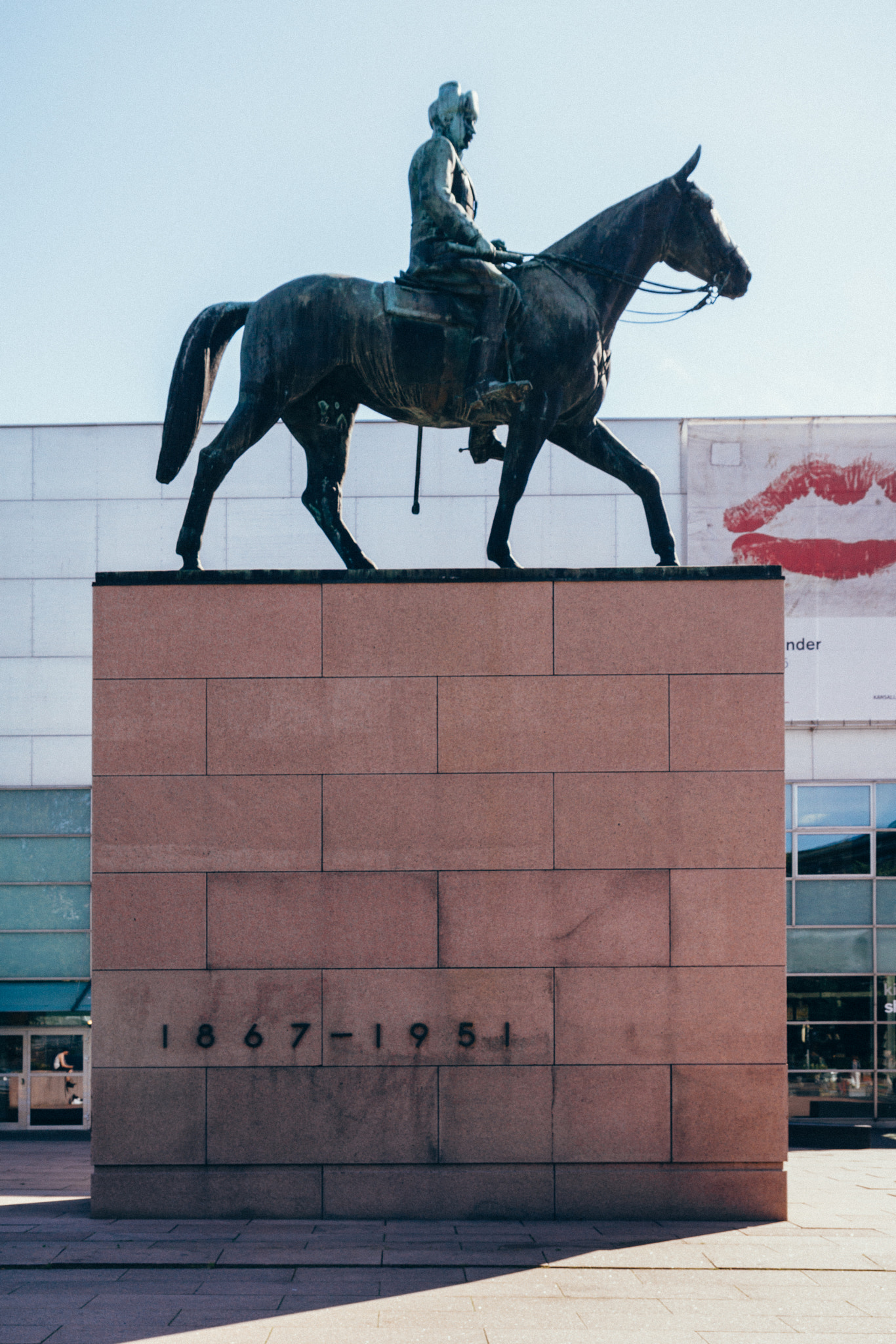 Sony SLT-A77 sample photo. Marsalkka mannerheim photography