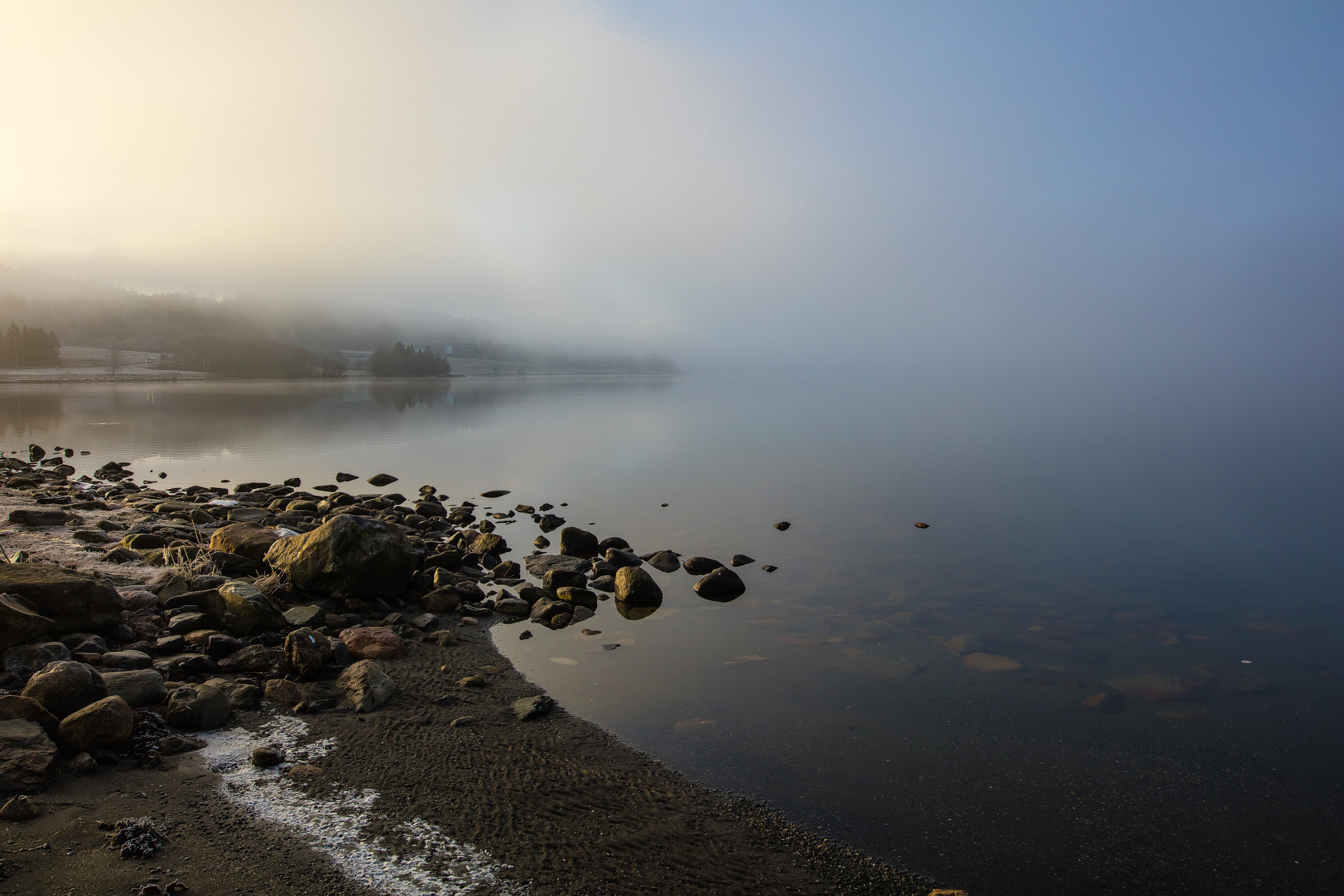 Canon EOS 5DS R + Sigma 24mm F1.4 DG HSM Art sample photo. January fog photography