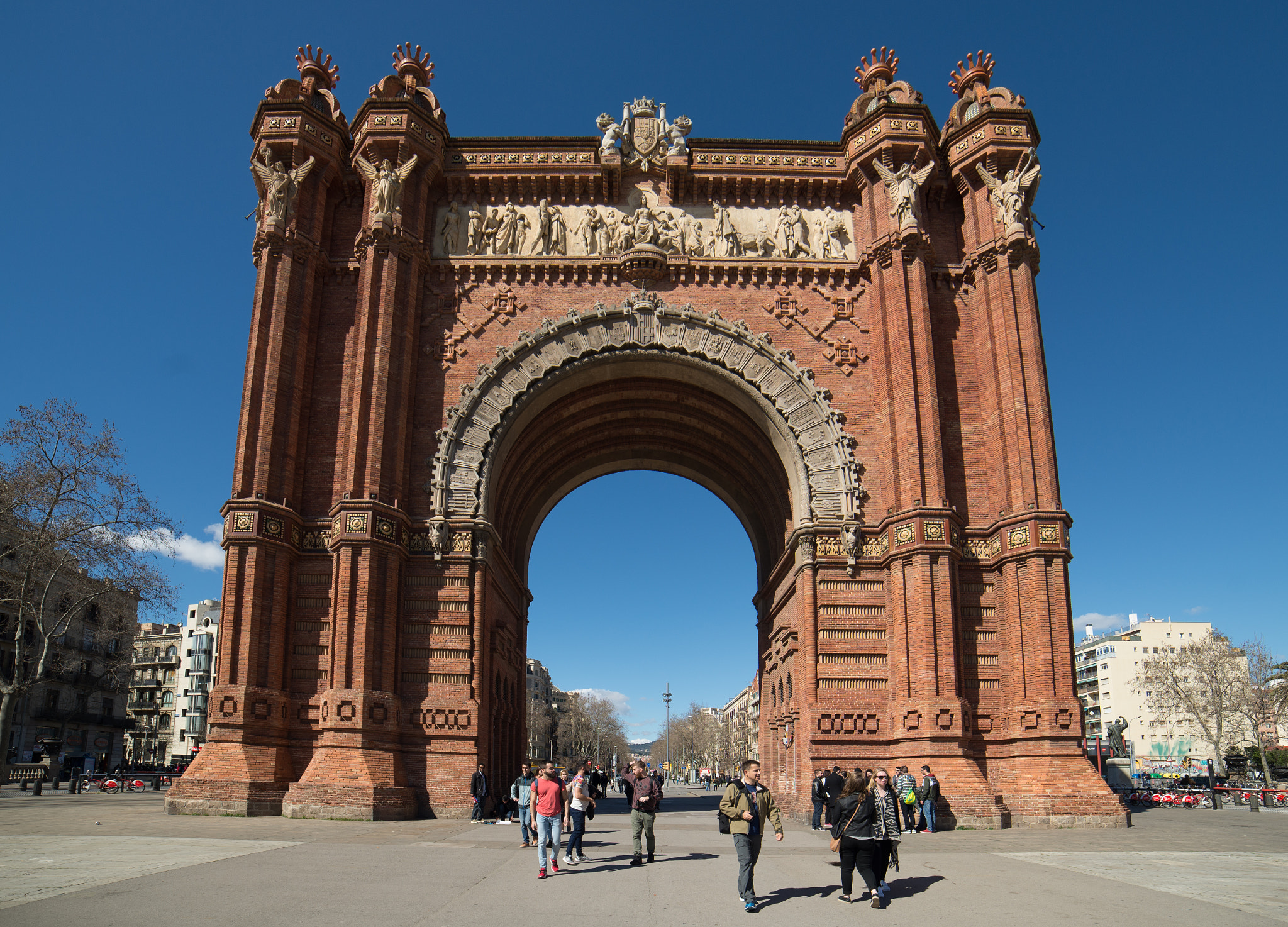 Samyang 14mm F2.8 ED AS IF UMC sample photo. Barcelona photography