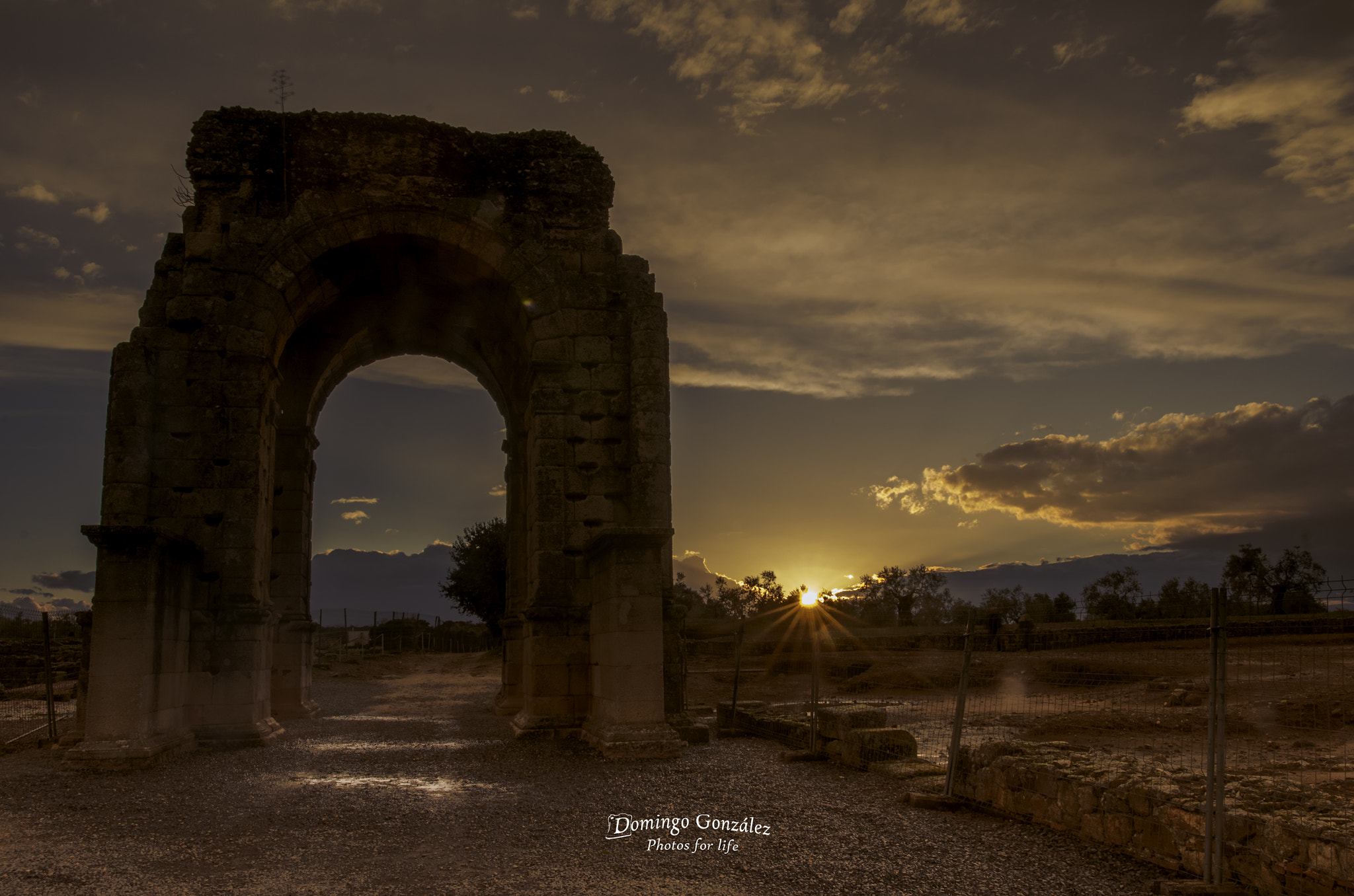 Nikon D7000 + Sigma 18-35mm F1.8 DC HSM Art sample photo. Sin palabras photography