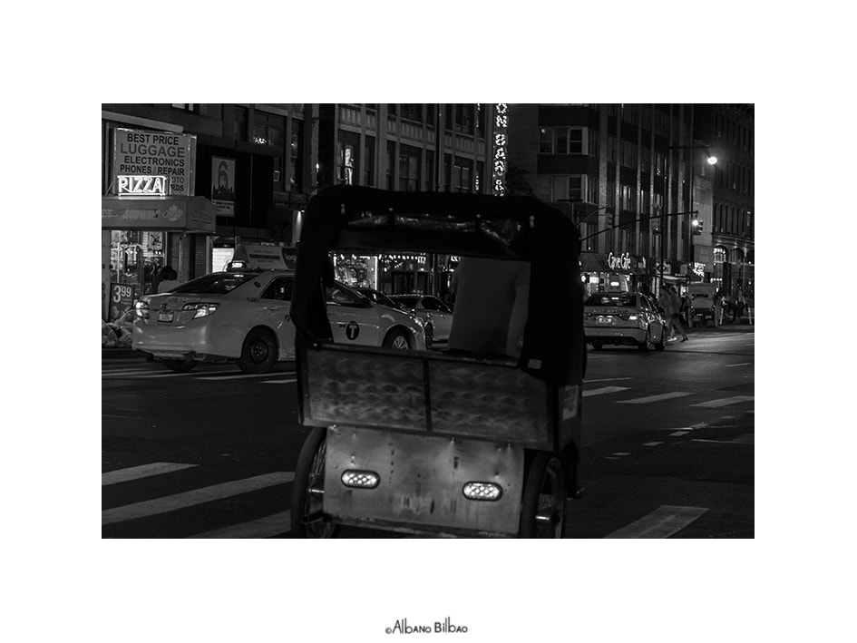 Canon EF 24-70mm F4L IS USM sample photo. Passenger tricycle photography