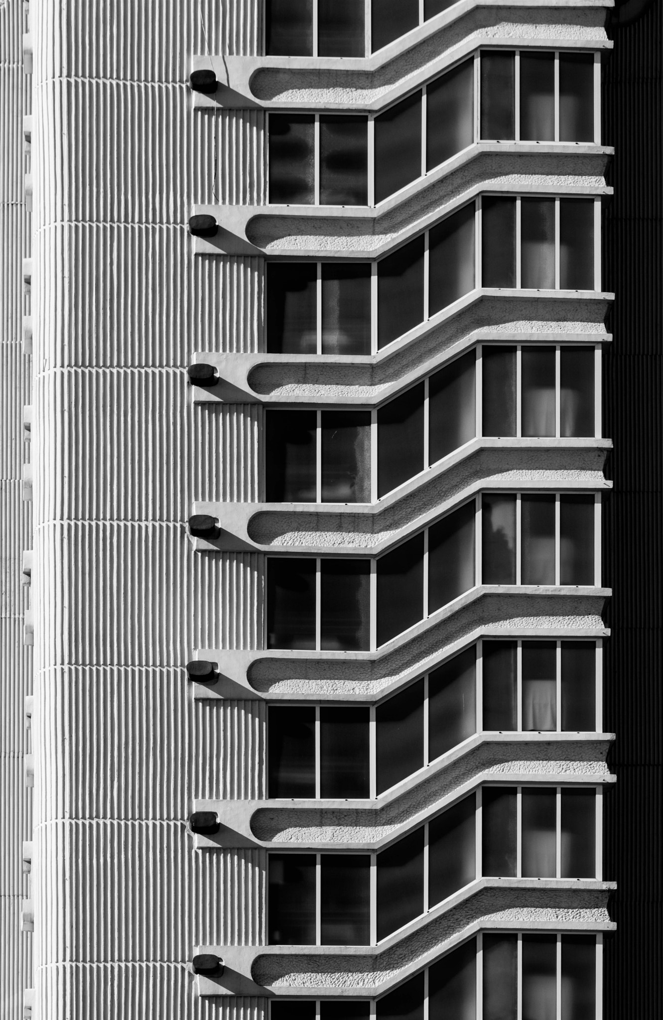 Nikon AF-S Micro-Nikkor 105mm F2.8G IF-ED VR sample photo. Hotel continental timisoara urban architecture photography