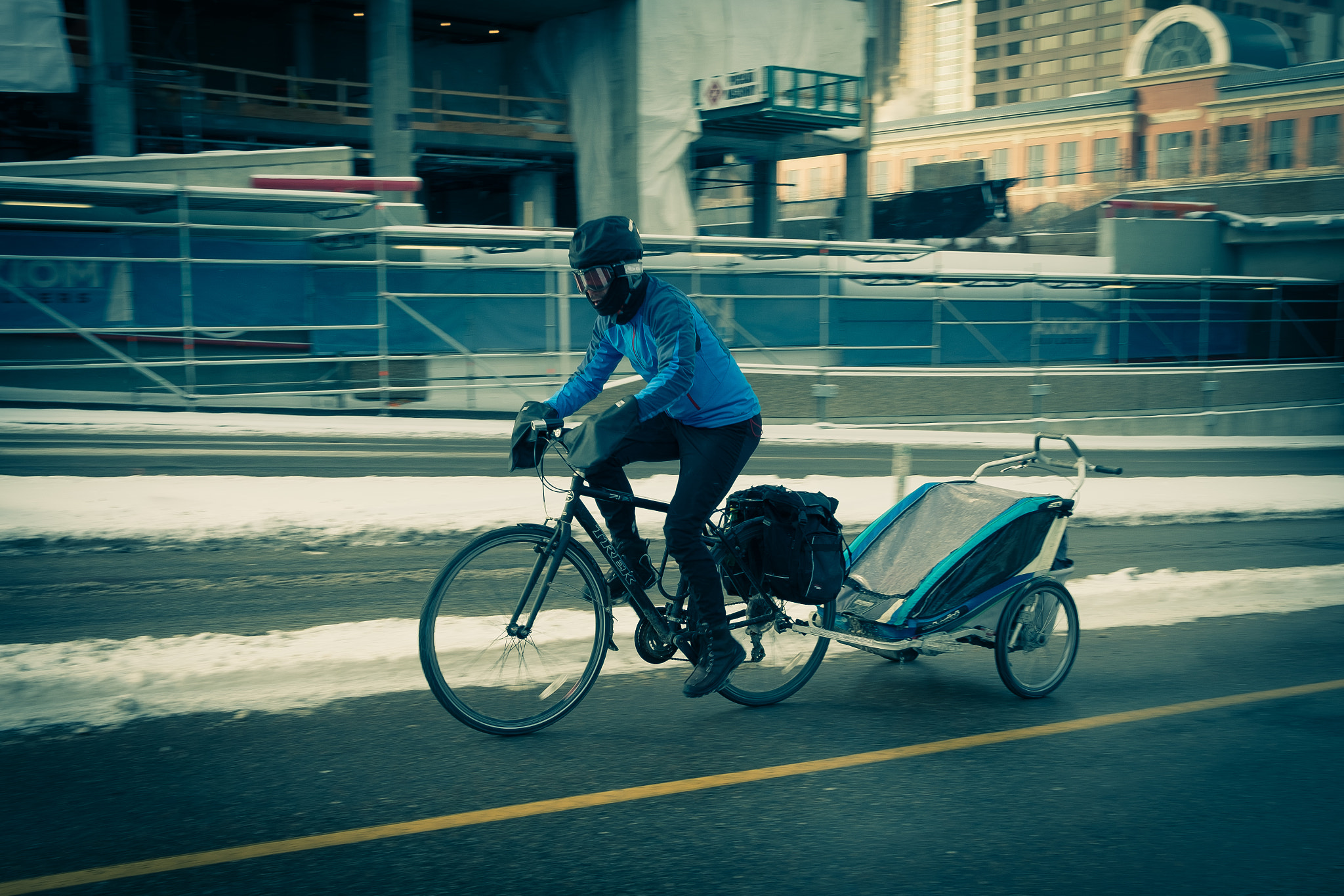 Fujifilm X-T2 sample photo. Commute photography