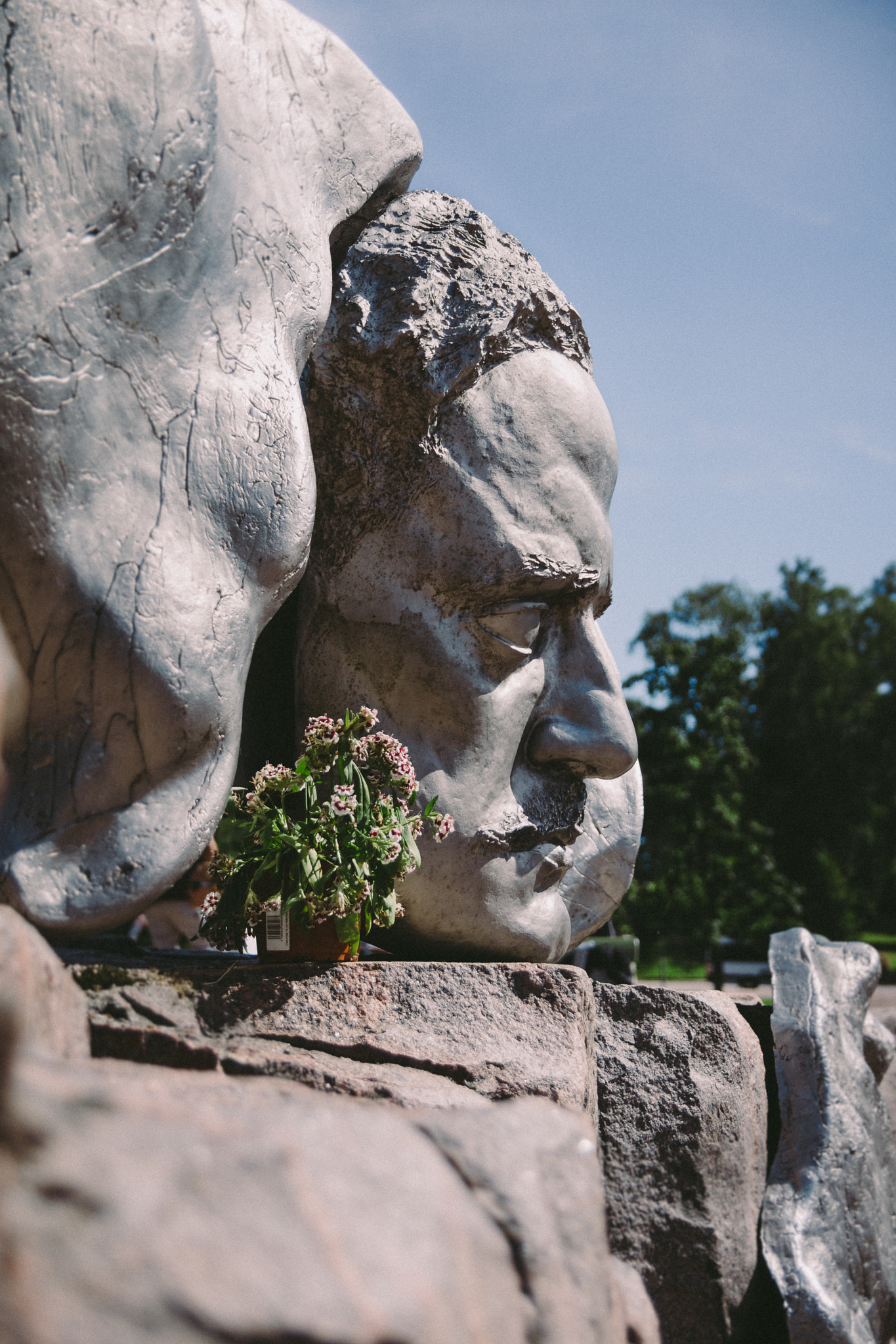 Sony SLT-A77 + Tamron SP 24-70mm F2.8 Di VC USD sample photo. Sibelius-monumentti photography